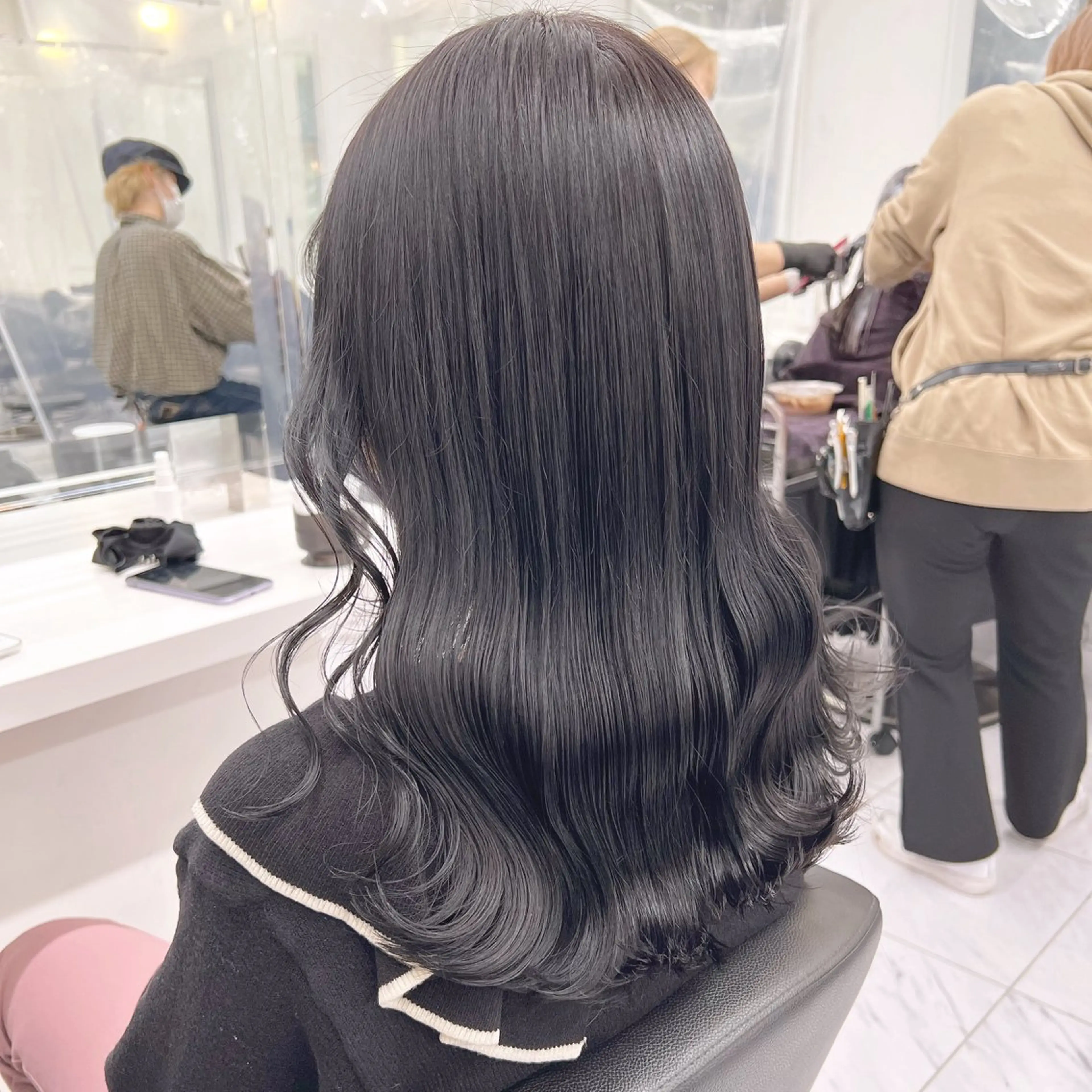 ミディアム カラー ヘアアレンジ ヘアカラー トリートメント ヘッドスパ ヘアセット 韓国風ベージュ🤎 赤みなし🌿横浜🤎のヘアスタイル