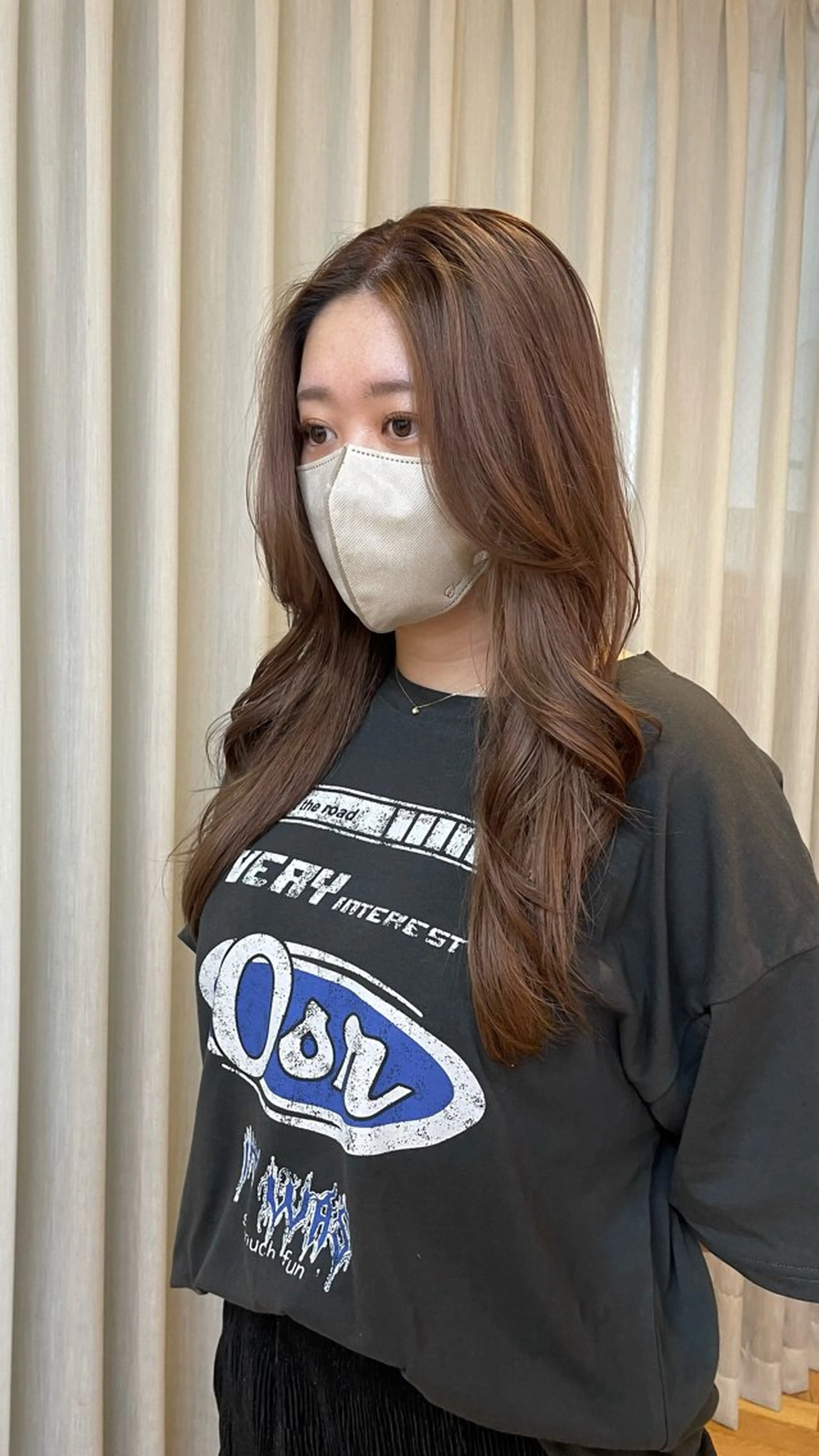 ロング カラー 透明感カラー mina / 透明感ベージュカラーのヘアスタイル