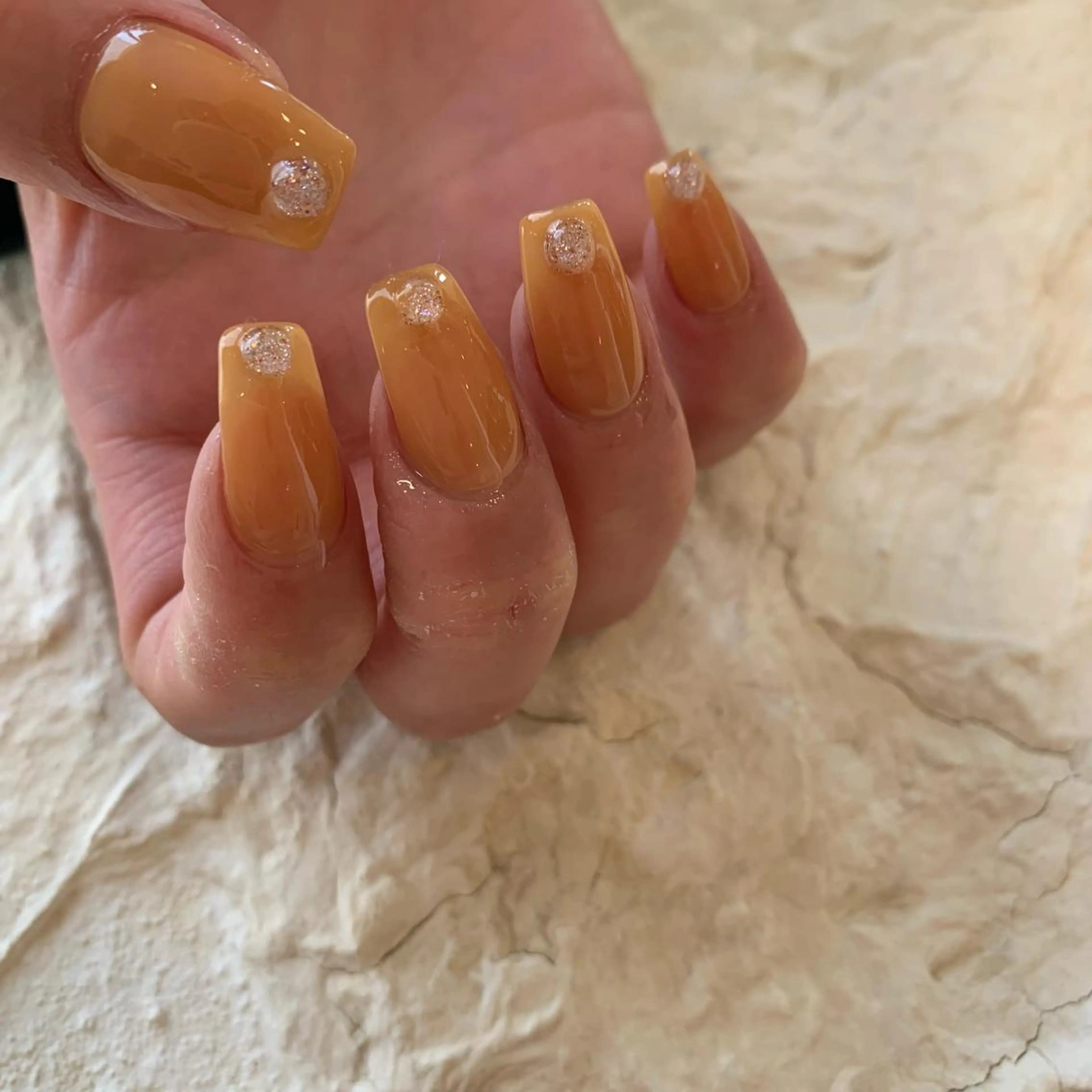 ネイル オレンジ 佐藤 穂乃香のネイルデザイン