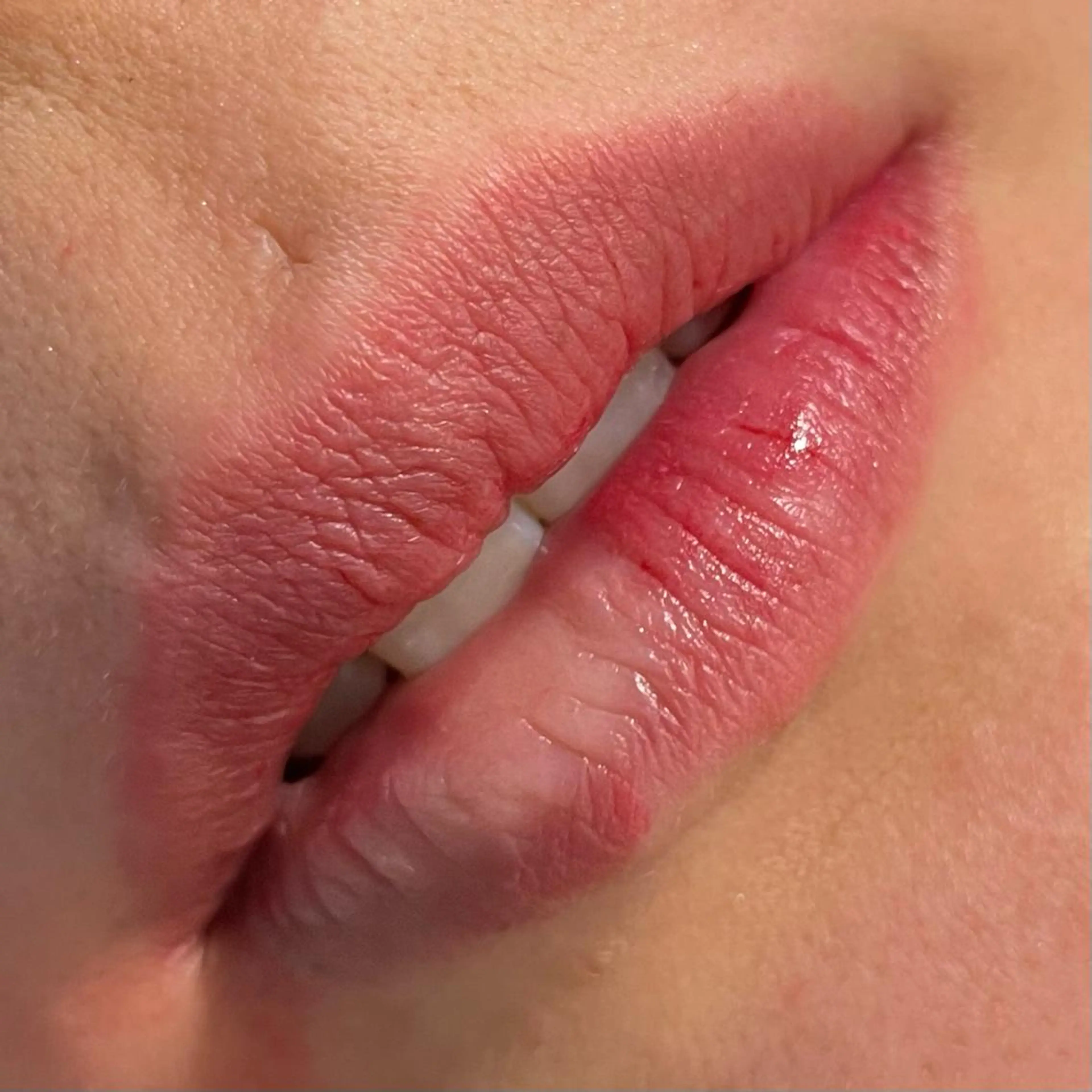 Salon de dahan所属・SALON DE DAHANのネイルデザイン