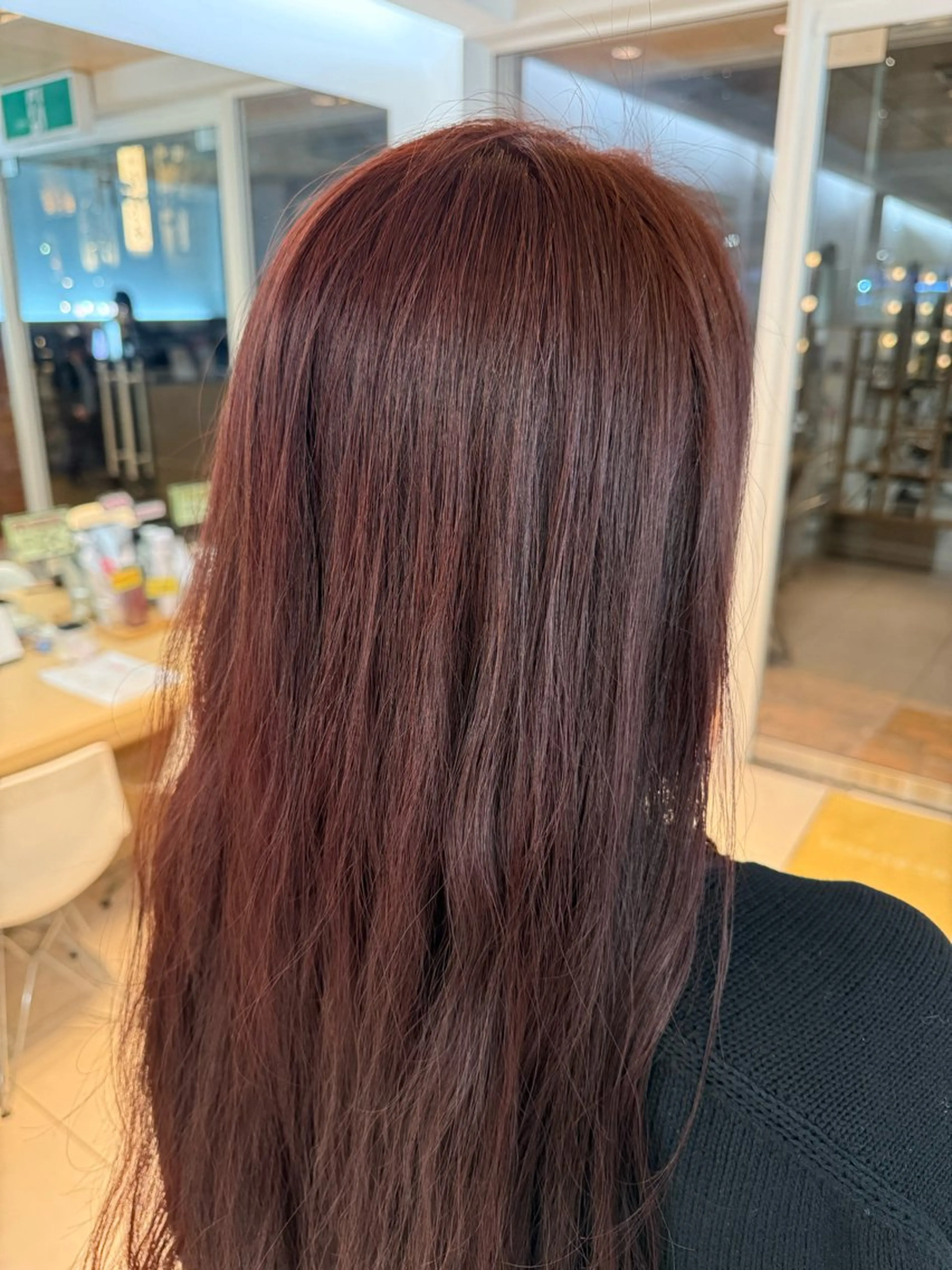 ロング カラー ブリーチ ブリーチなしカラー ヘアカラー ツチダ ヒナのヘアスタイル