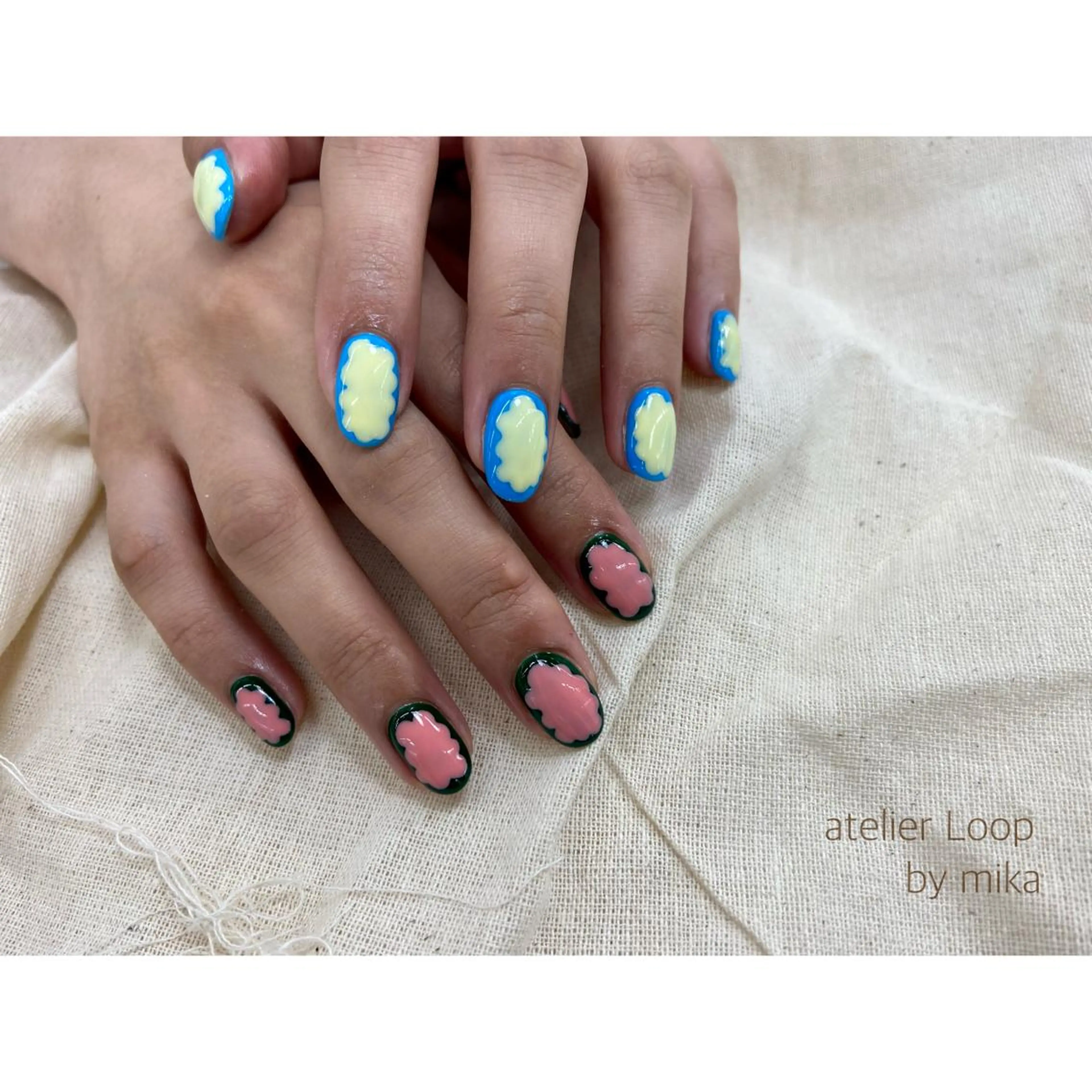 ネイル アートネイル クリアネイル ジェルネイル 持ち込み ニュアンスネイル ハンドネイル atelierLoopbyshiho所属・atelier Loop♪MIKAのネイルデザイン