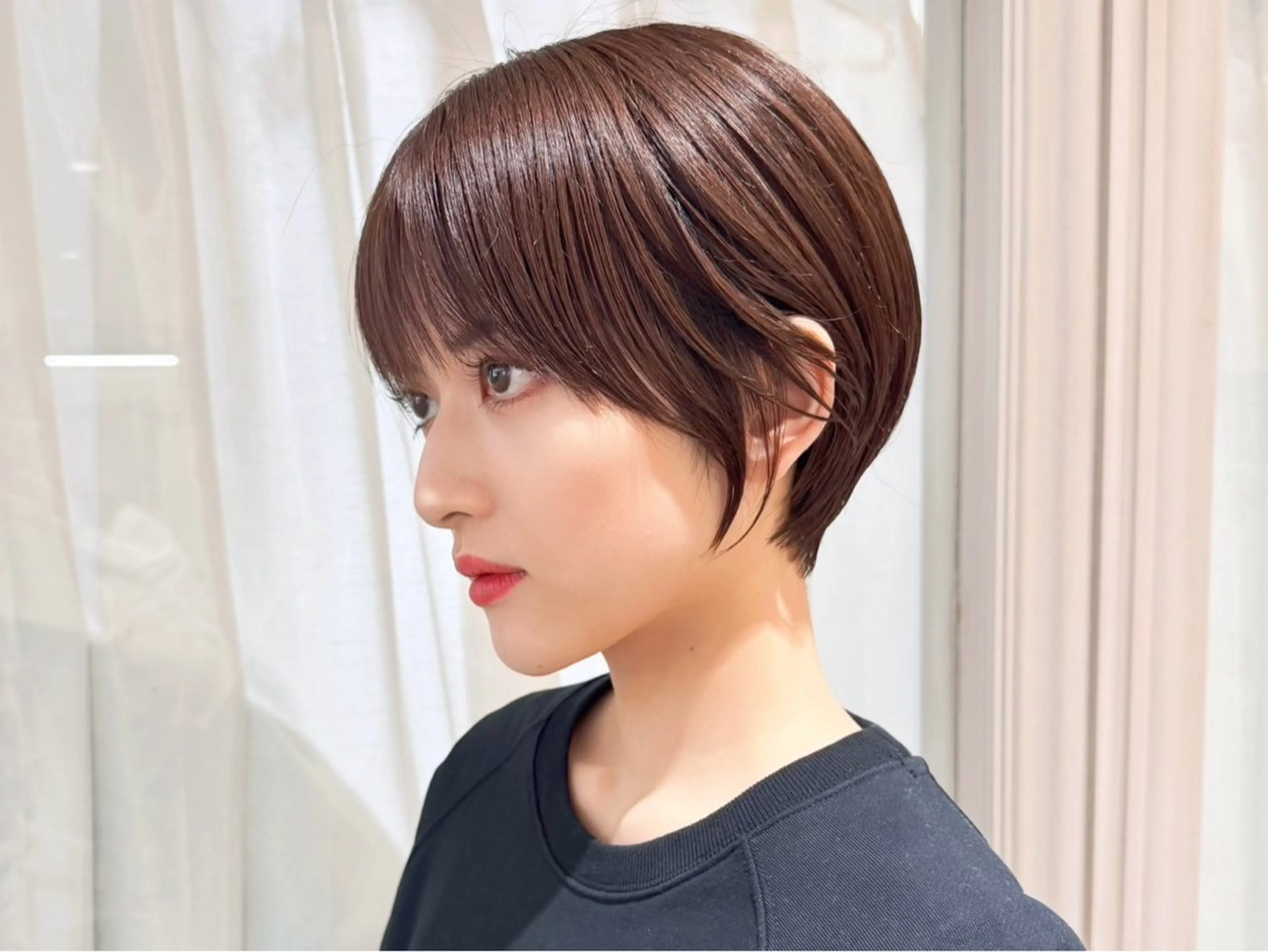 ショート カラー ヘアカラー 戸田 瑠衣のヘアスタイル