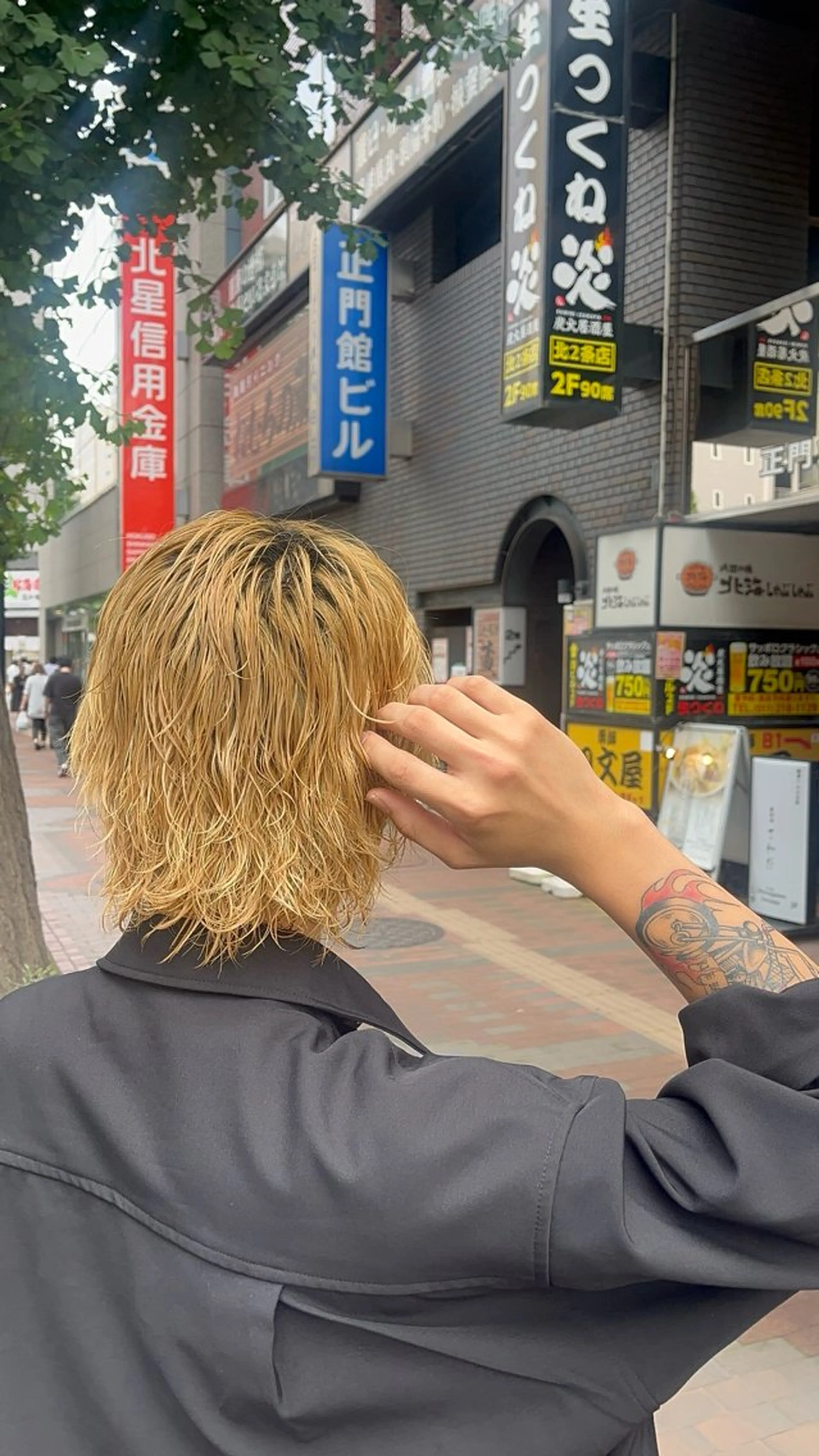 ♦︎カット＋ツイストorスパイラルor波巻きパーマ¥500の写真
