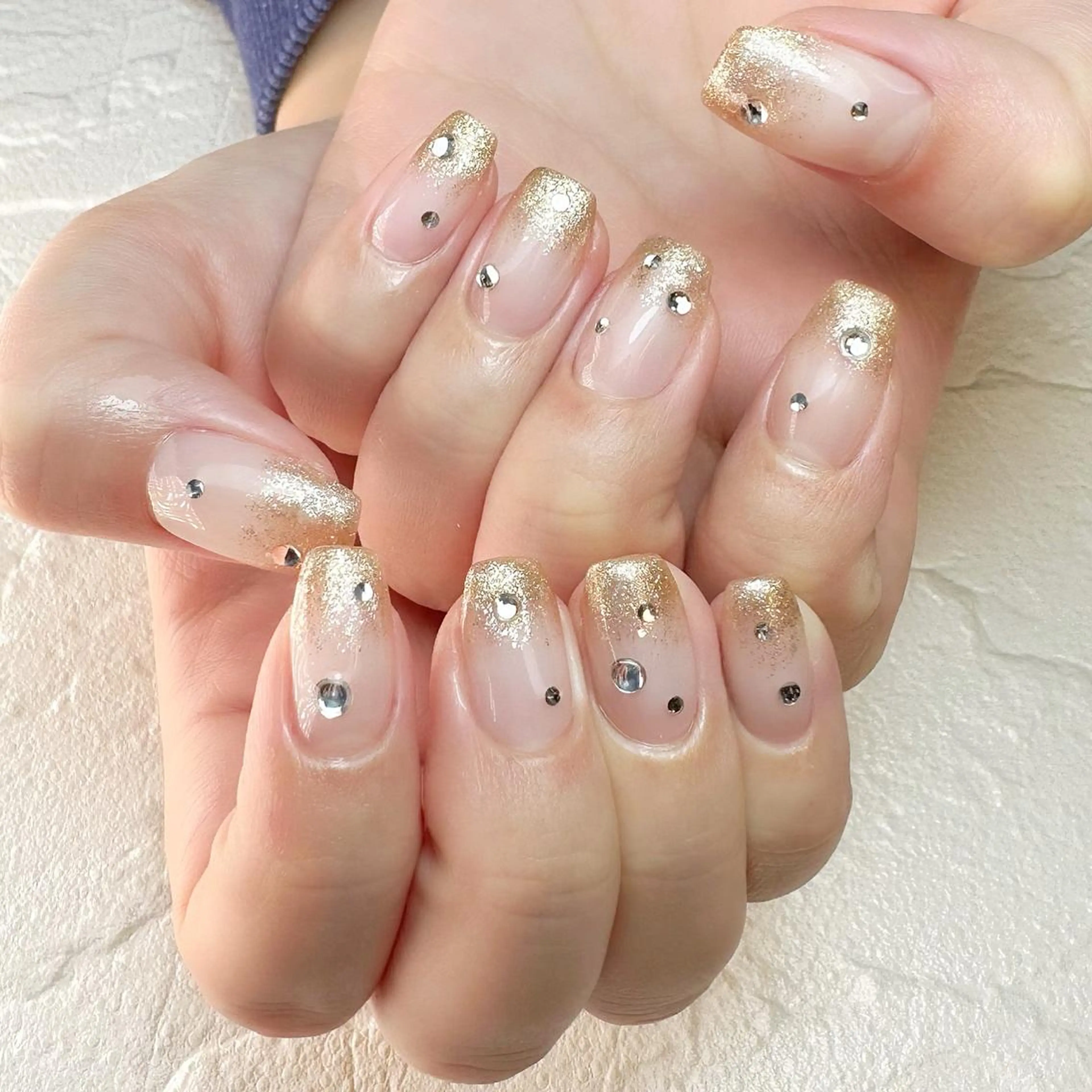 ネイル ゴールド ラメ(グリッター) ハンドネイル Nail ameria megu所属・ameria meguのネイルデザイン