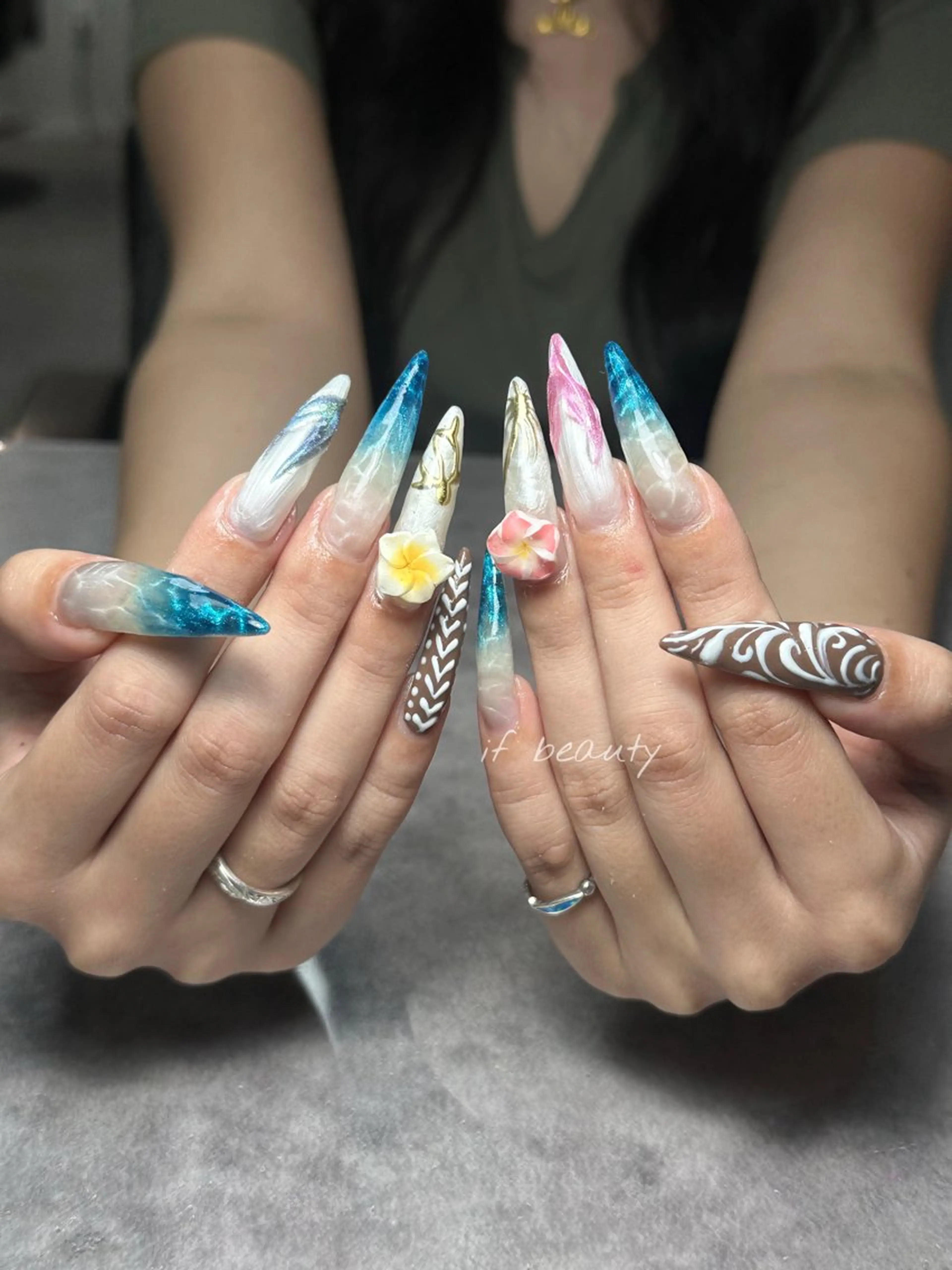 ネイル アートネイル ジェルネイル グラデーション パラジェル ワンホンネイル ハンドネイル if Hair＆Nail Salon所属・IKA /海外ネイル /個性派/ワンホンのネイルデザイン