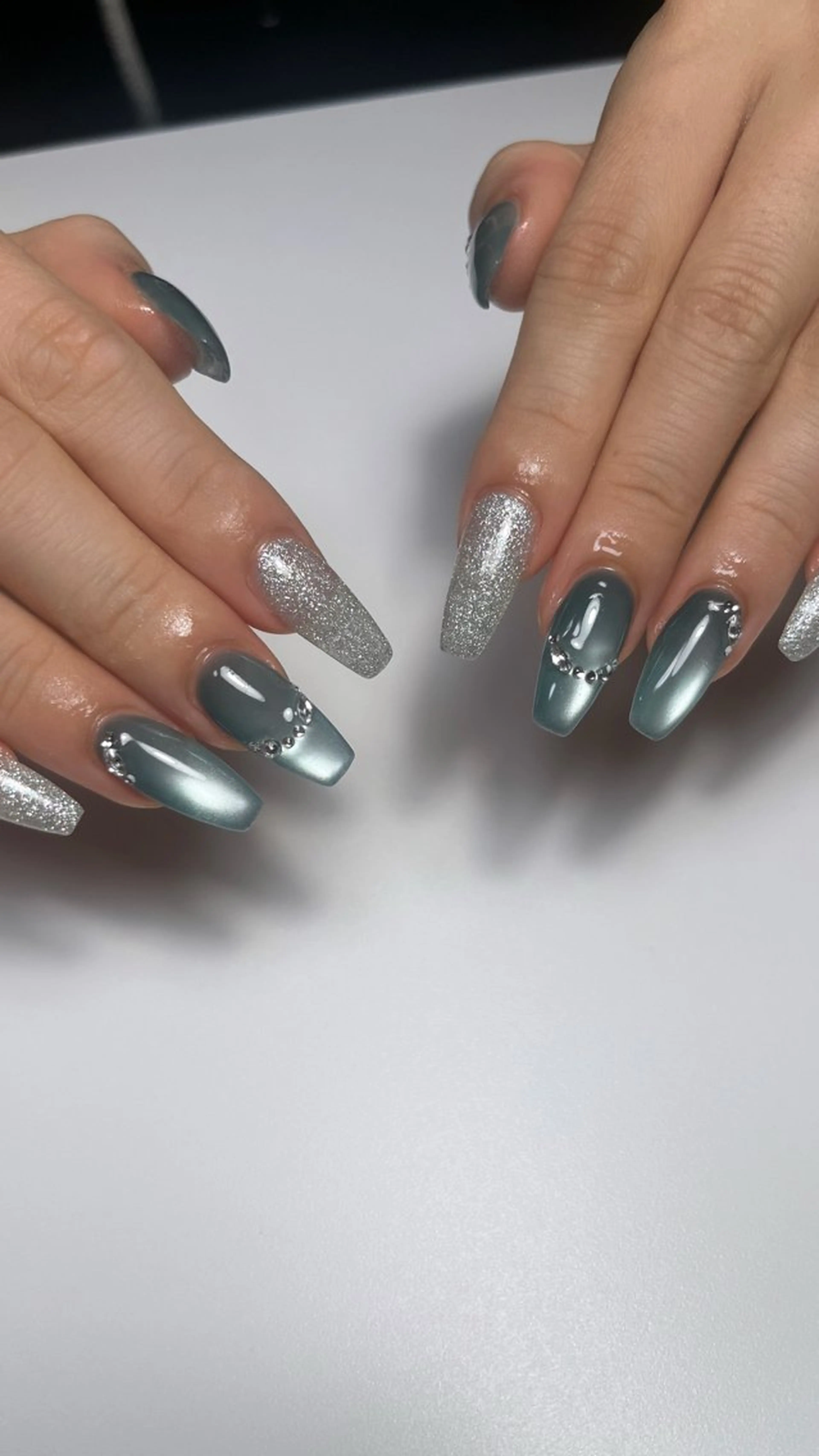 ネイル le'a所属・miya .のネイルデザイン