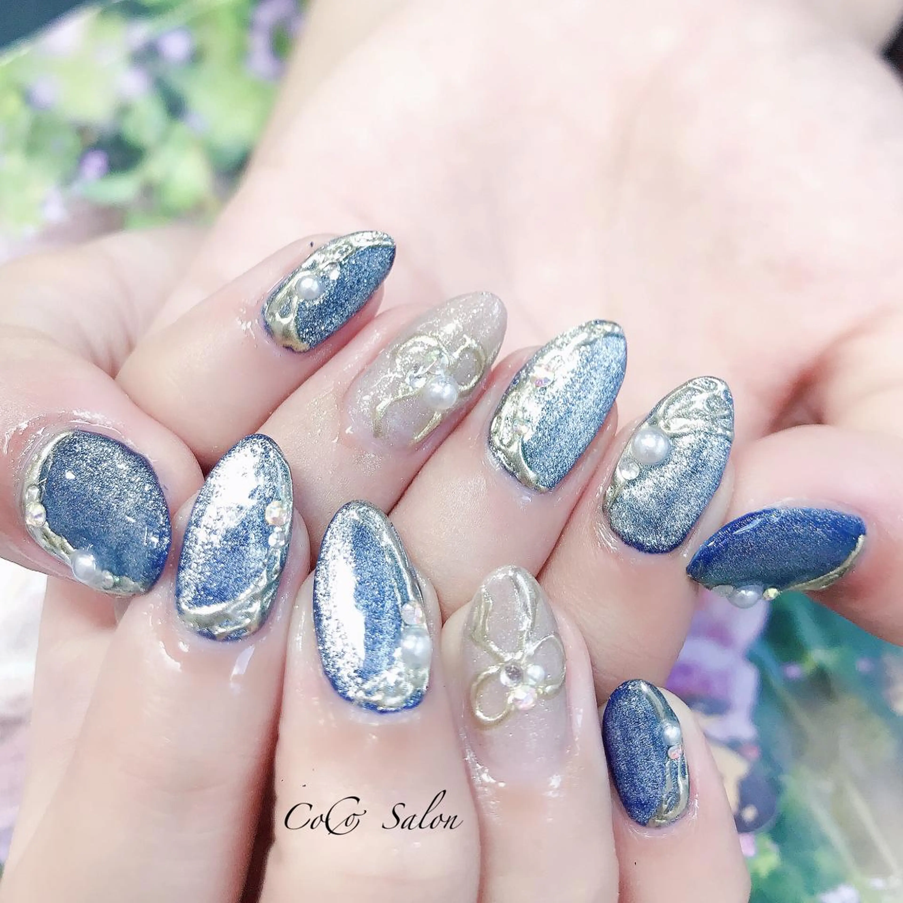 ネイル キラキラネイル マグネットネイル ミラーネイル リボン ハンドネイル CoCoSalon ネイル/まつ毛予約のネイルデザイン
