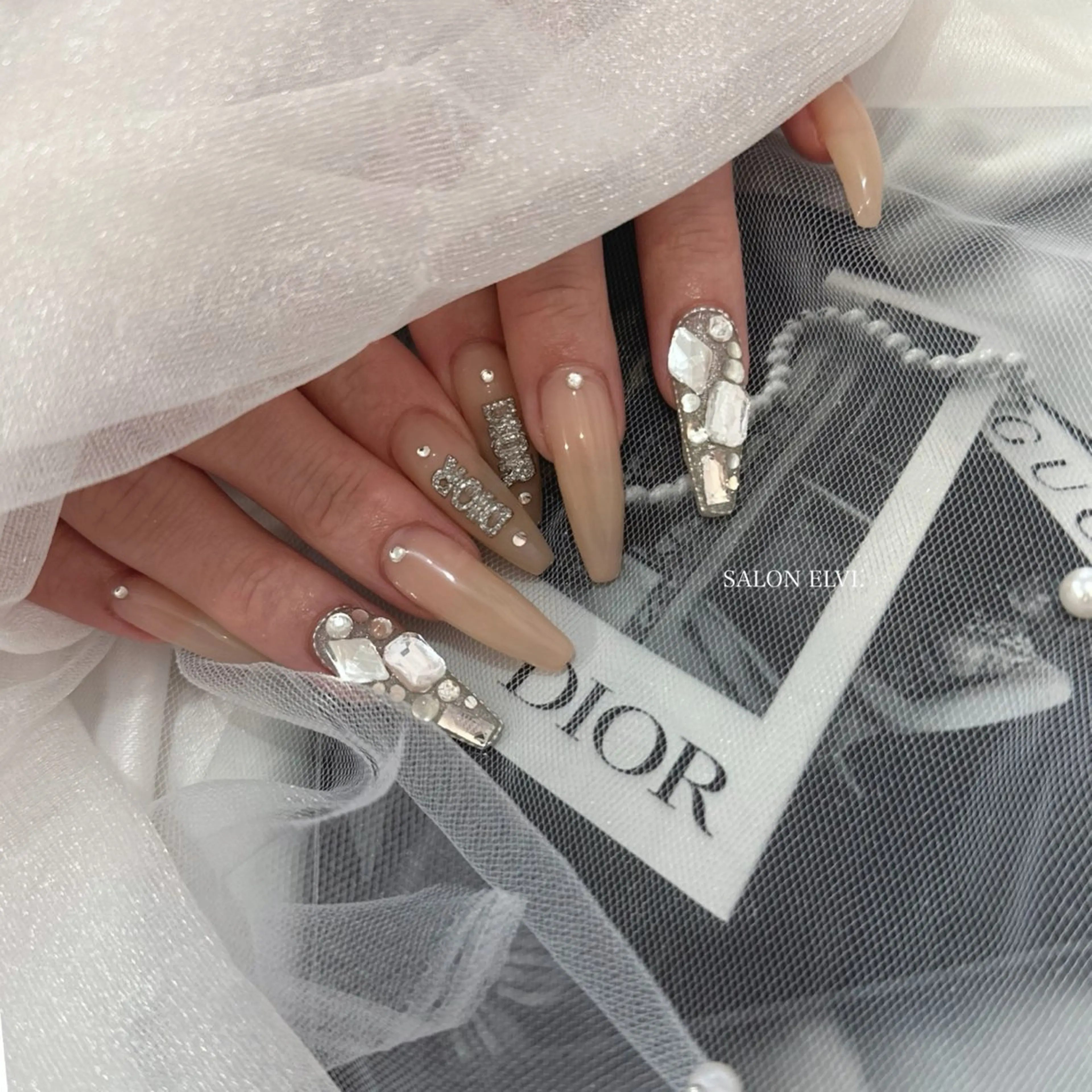 ネイル SALON ELVI.所属・SALON ELVI.のネイルデザイン