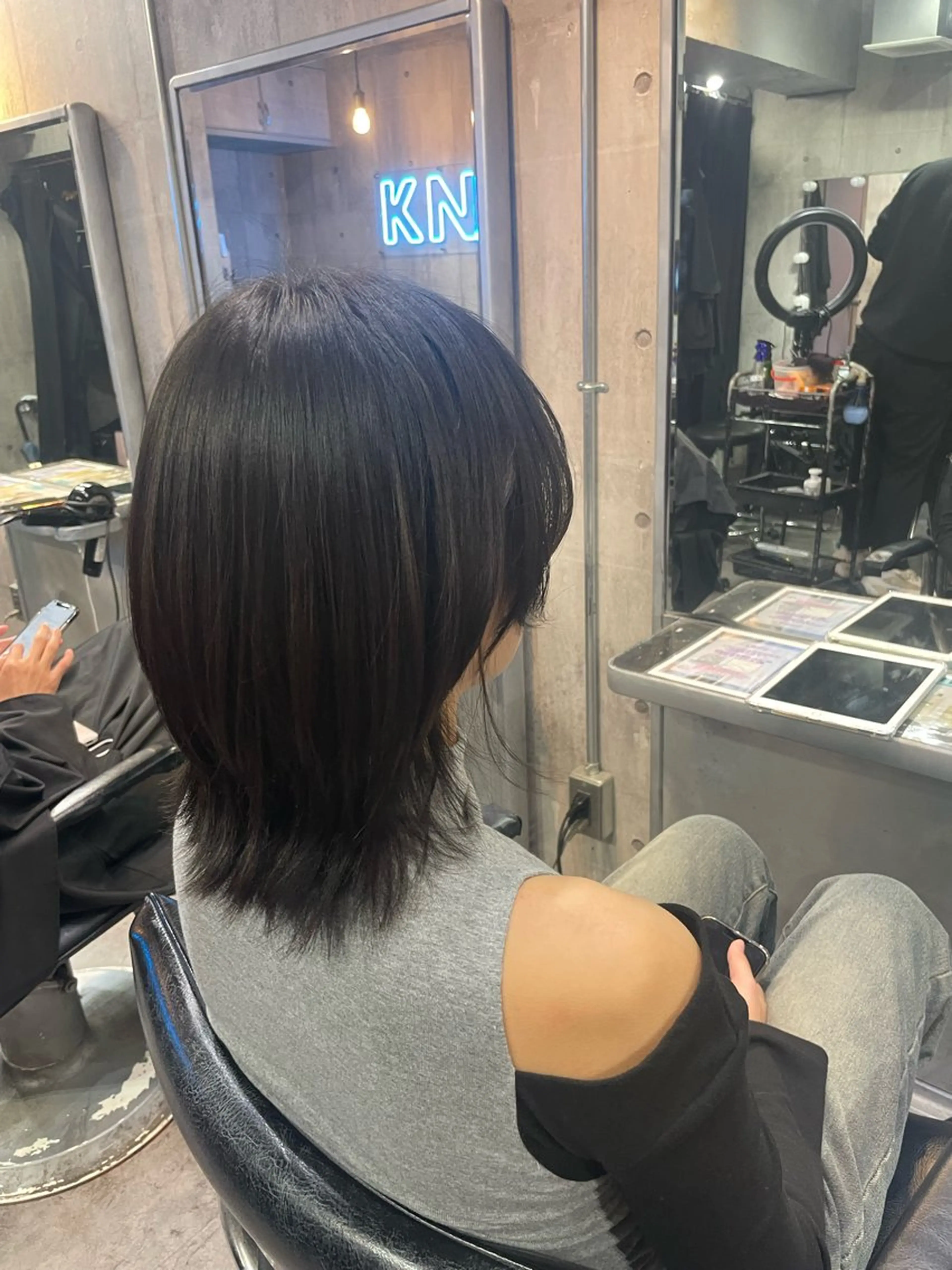 ミディアム ハイトーン×デザイン 🪽🫧HIKARIのヘアスタイル