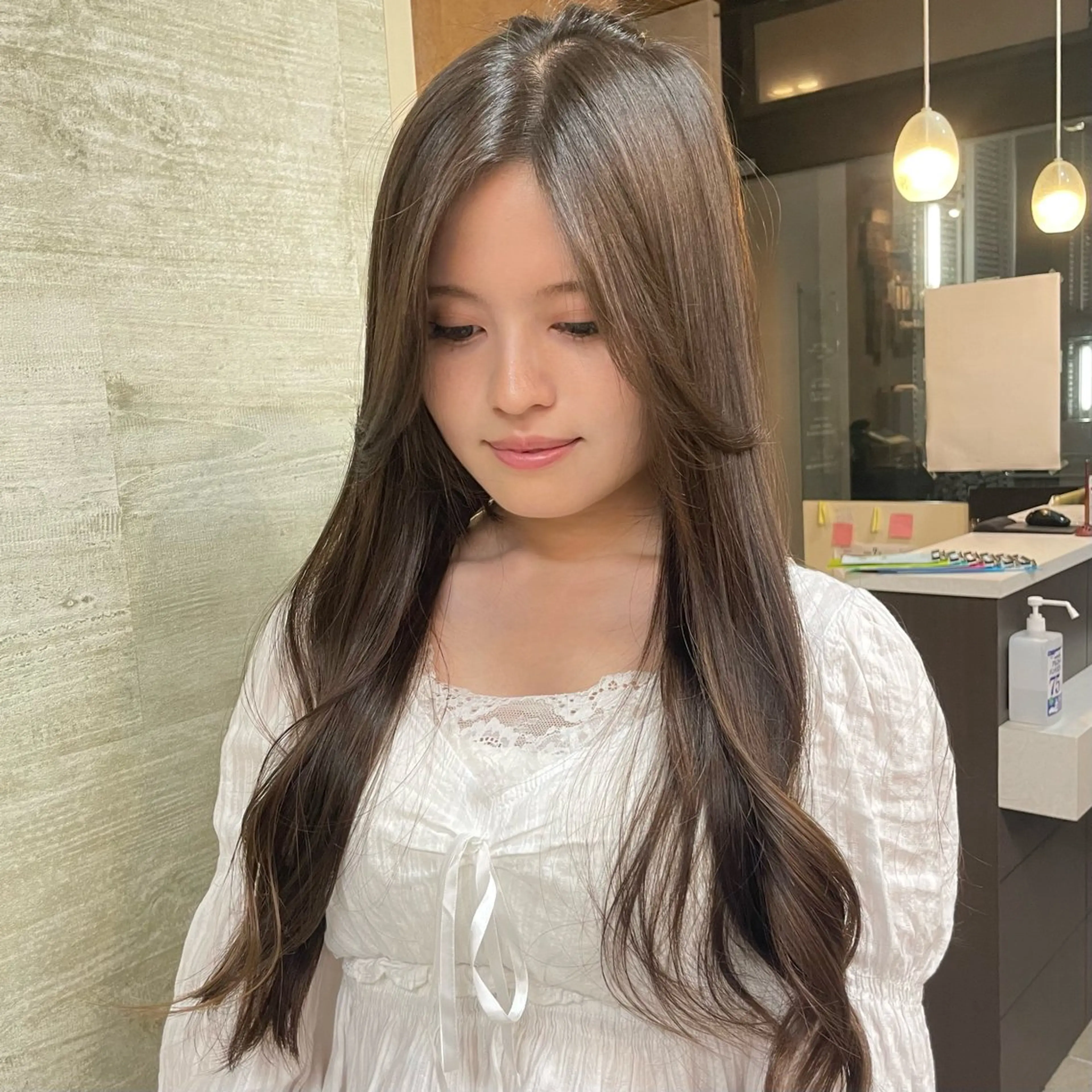 ロング 𝐢𝐫𝐢𝐚 🎀/うる艶カラーのヘアスタイル