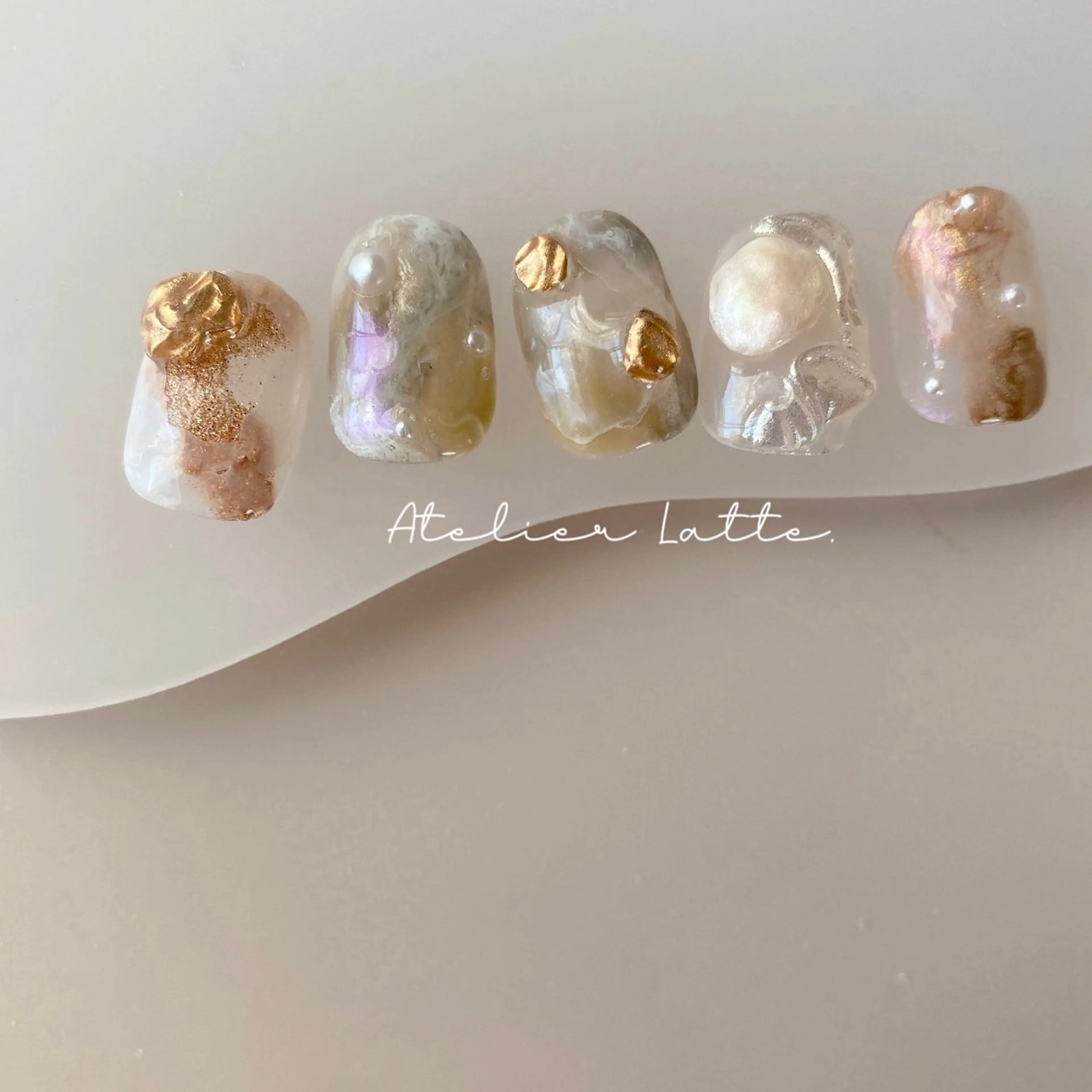 ネイル ハンドネイル フットネイル Atelier Latteのネイルデザイン