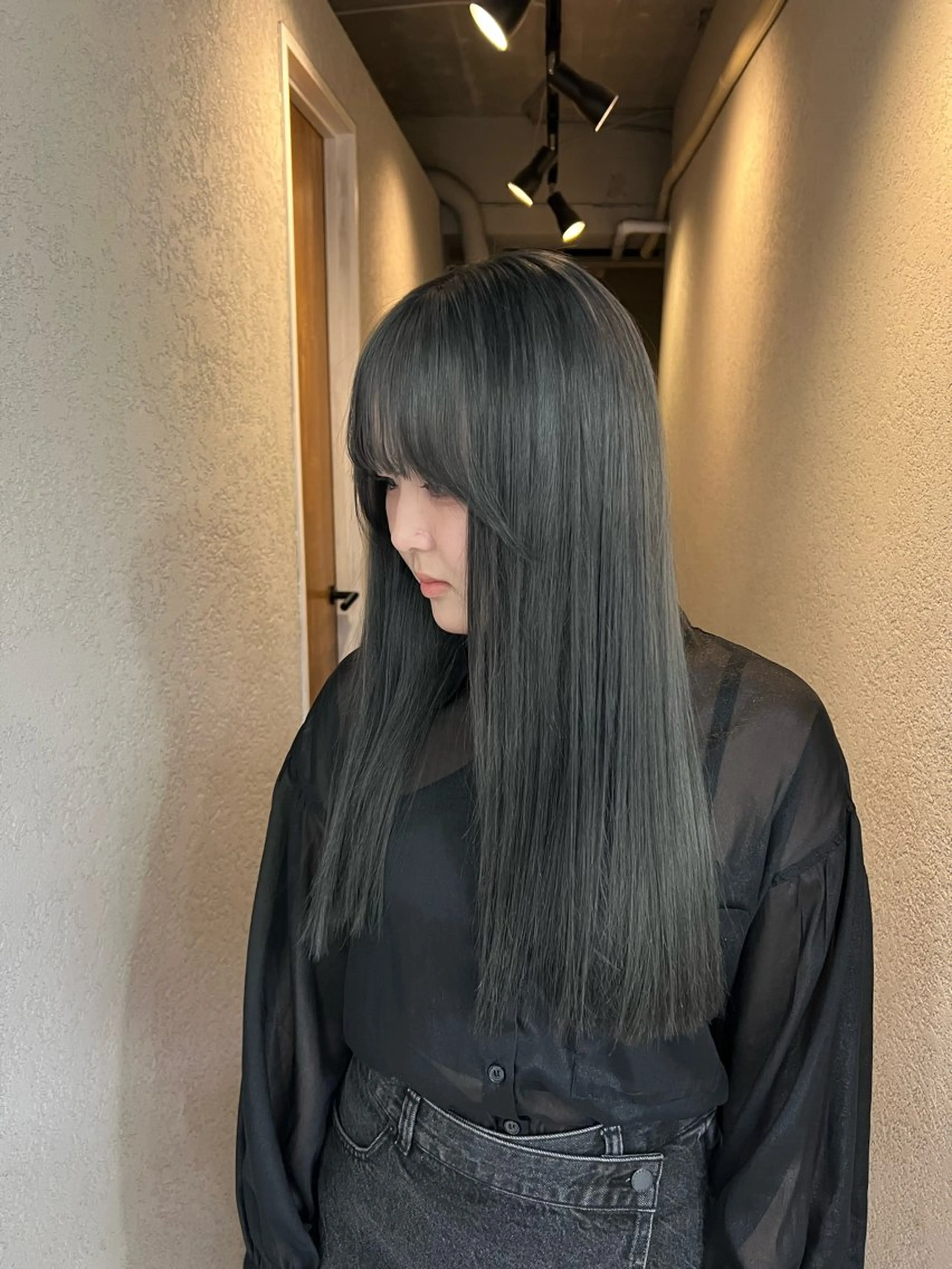【リタッチ限定クーポン】　リタッチブリーチ＋カラー＋カット ￥13750の写真