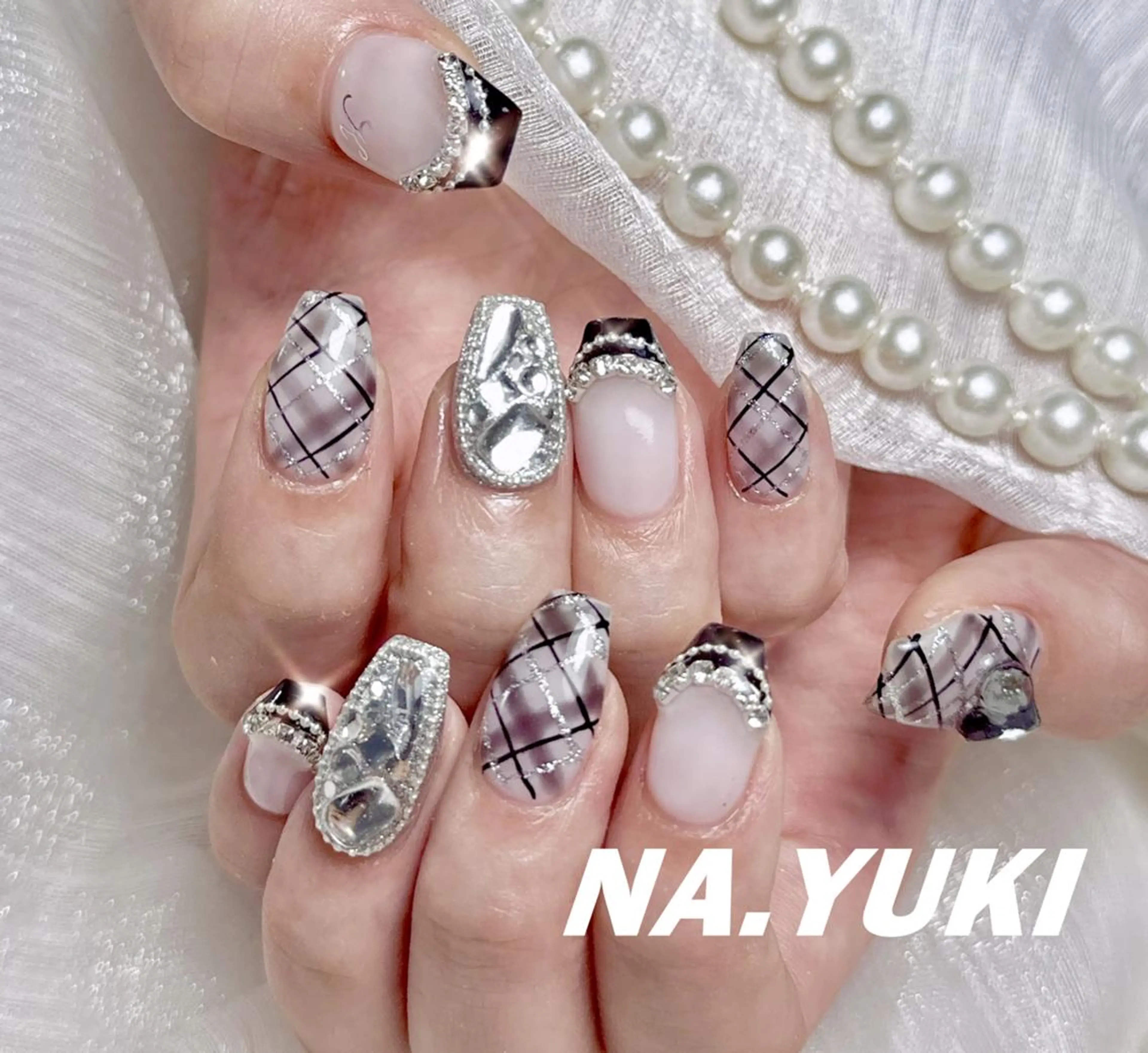 ネイル ✨ Riooo_のネイルデザイン