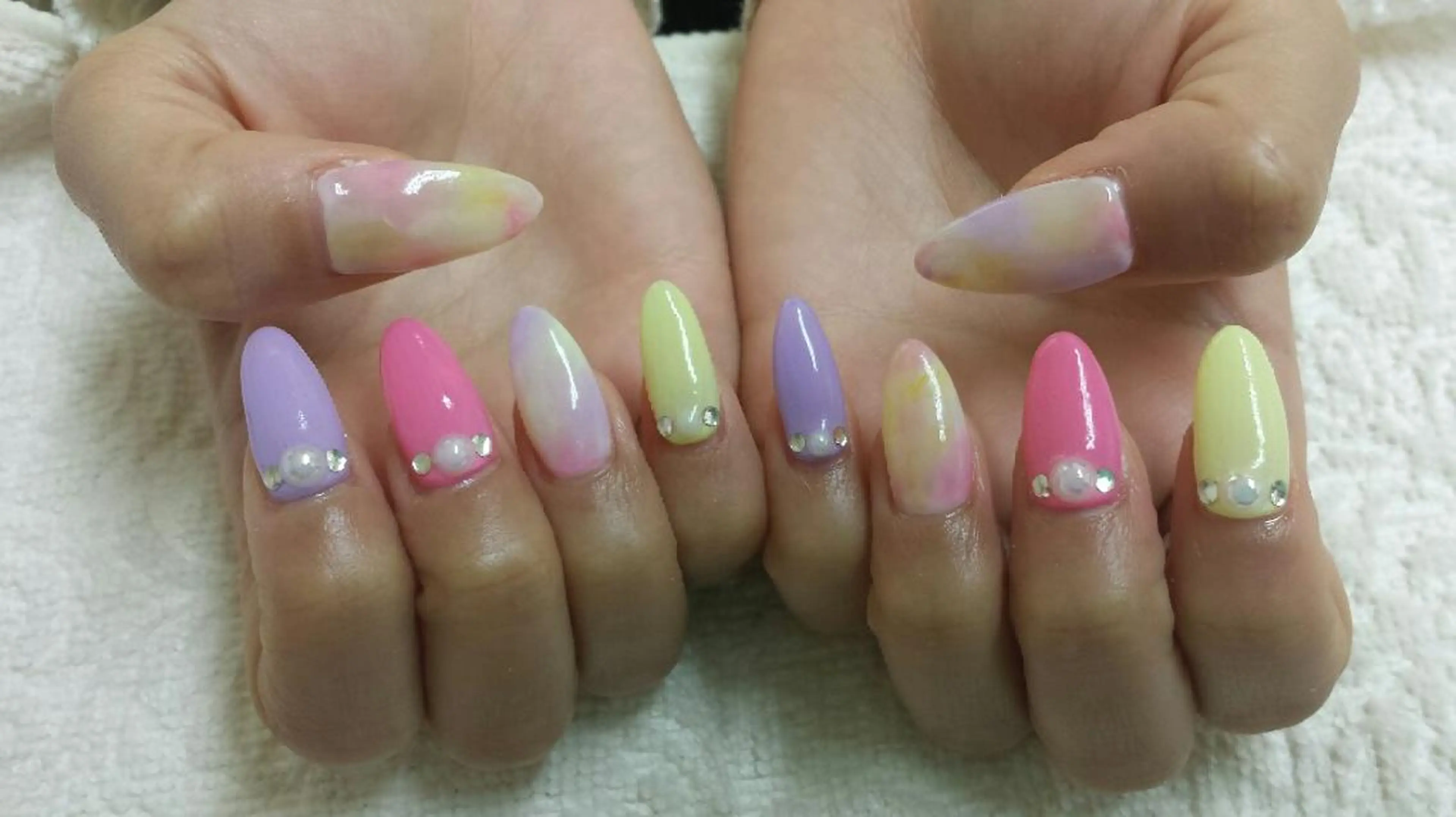 ネイル 河野ちえ (雑誌掲載サロン)のネイルデザイン