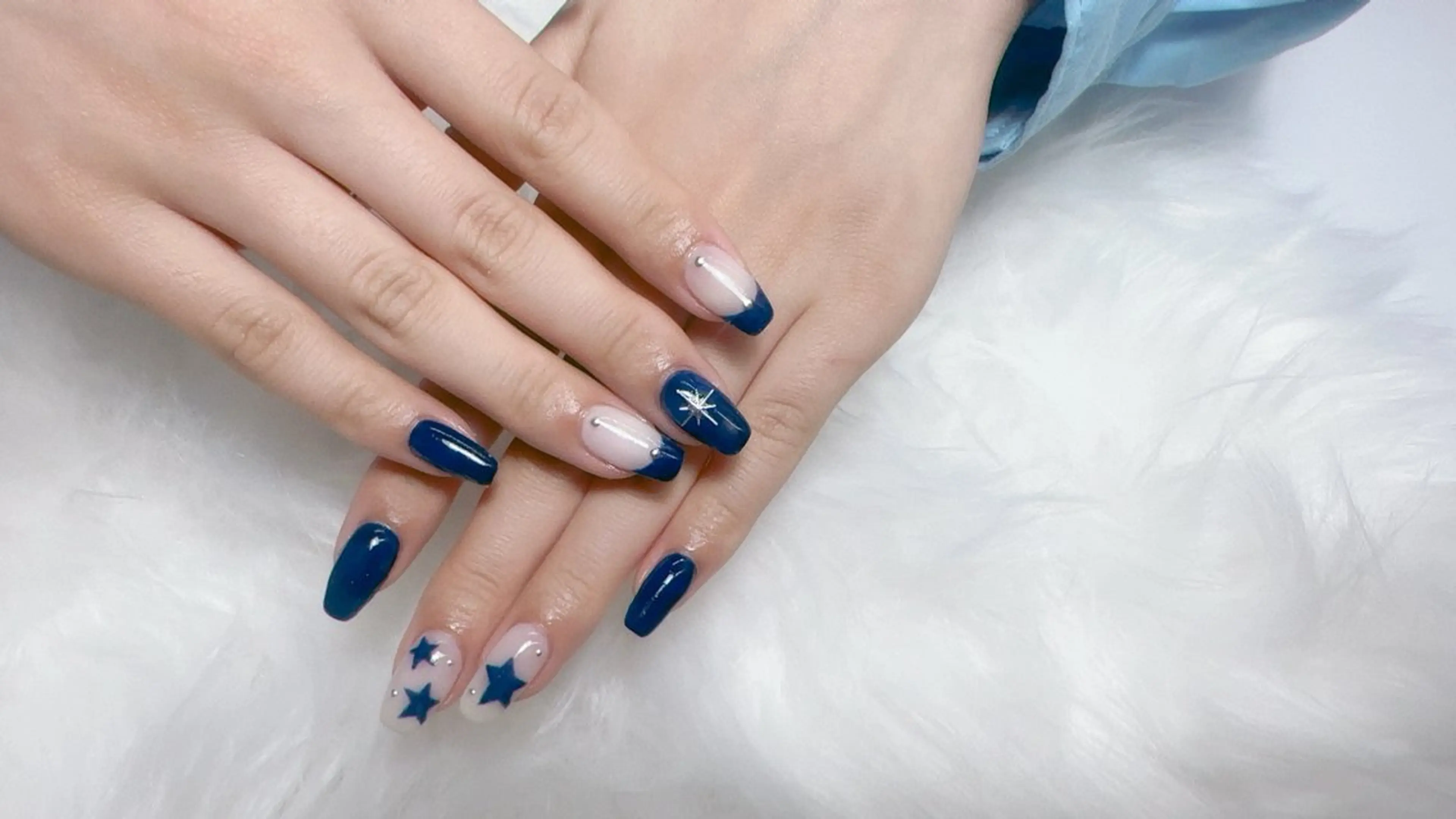 ネイル アートネイル salon de pipi.　okazaki所属・O. AKINAのネイルデザイン