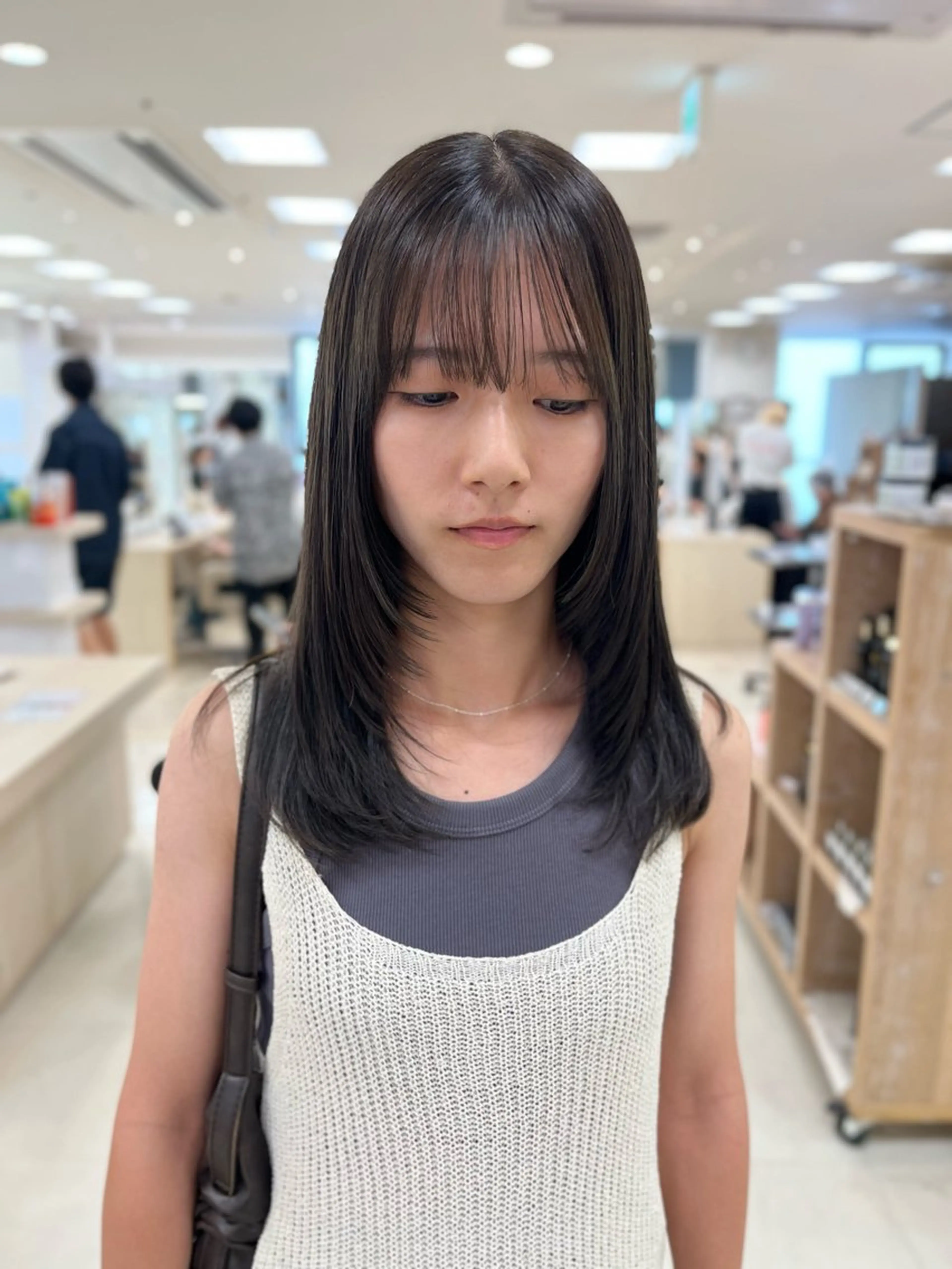セミロング カラー カット ヘアカラー トリートメント m i k u🕊️ 韓国レイヤー/暖色のヘアスタイル