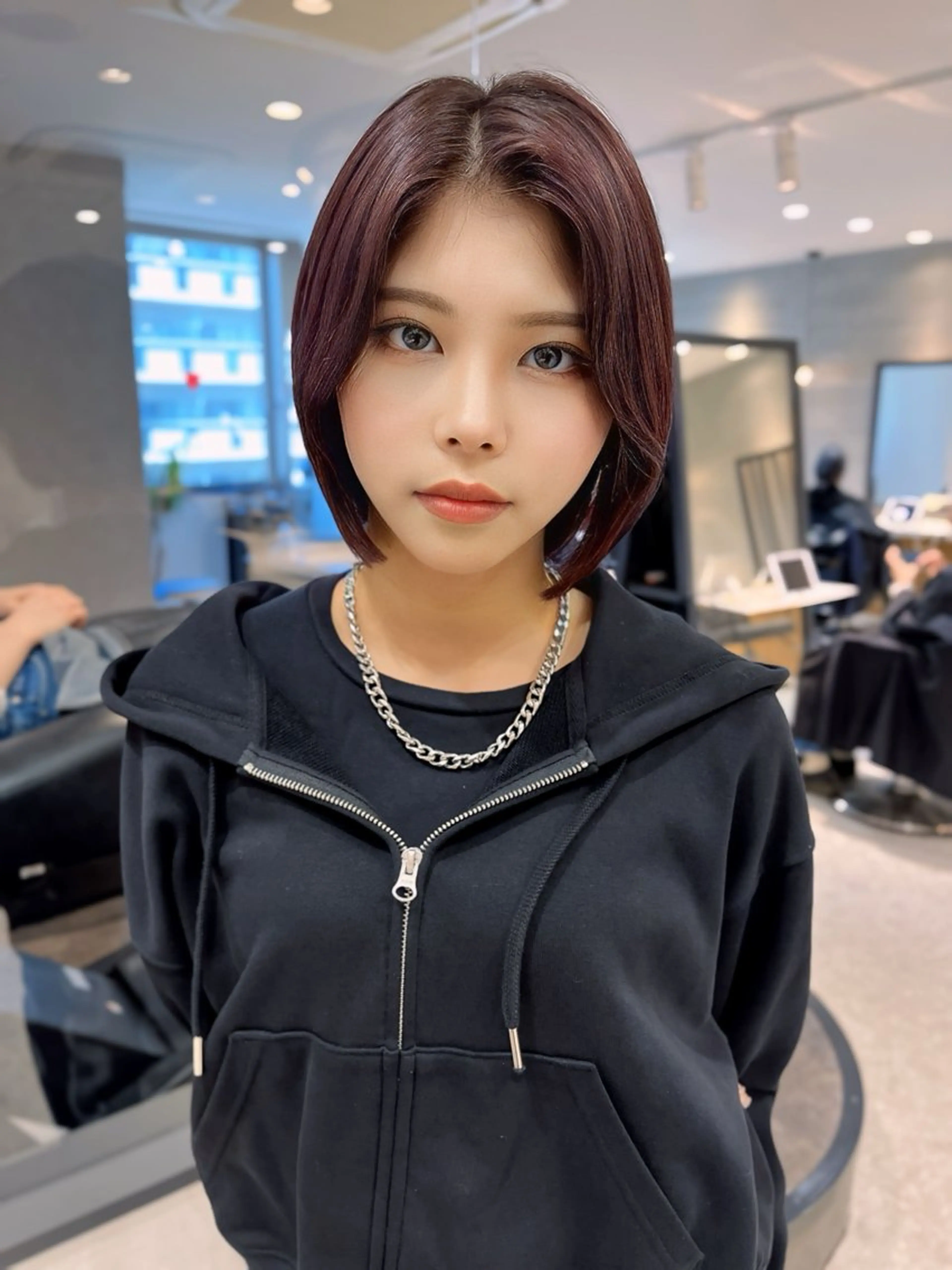 ミディアム カラー トリートメント 韓国🇰🇷レイヤー 透明感/秀瑛🩶のヘアスタイル