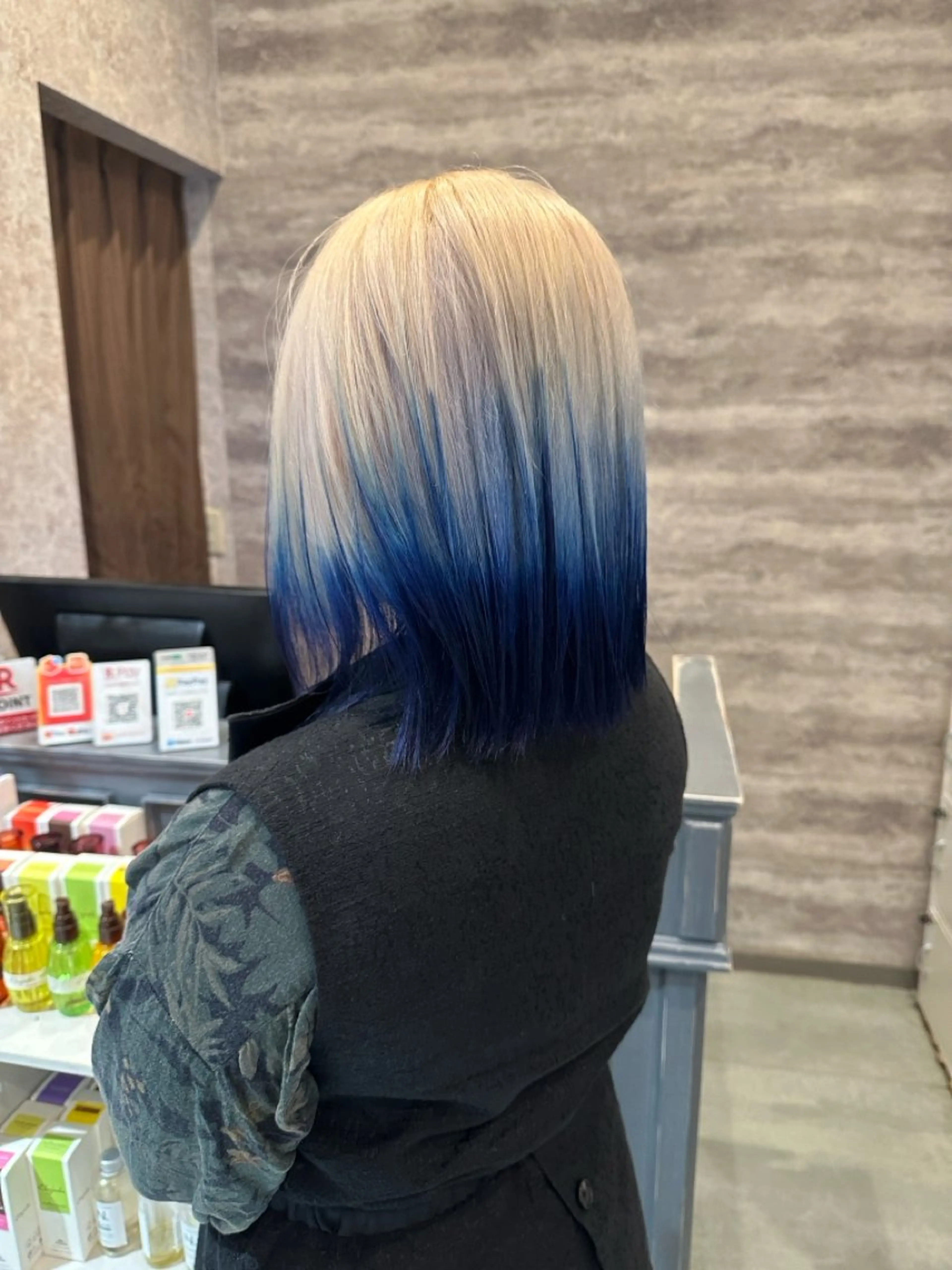 ミディアム カラー ベージュカラー ブリーチ ブルーカラー ダブルカラー グラデーションカラー 💈Blanco💈 カラー&ケア🌈のヘアスタイル