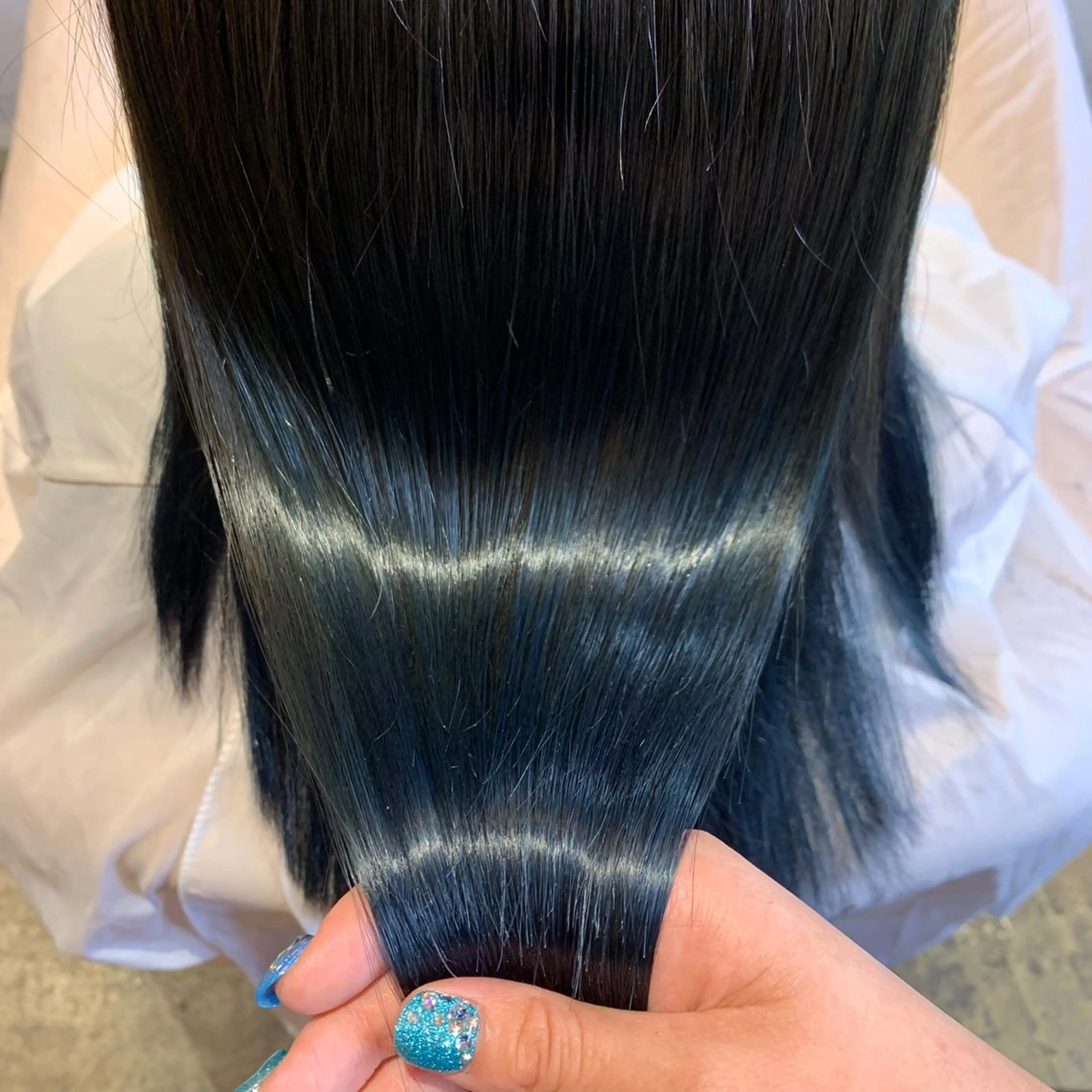 ロング カラー 黒髪 ブリーチ ブルーカラー ブルーブラック 髪質改善×矯正🫧 韓国ヘアasamiのヘアスタイル