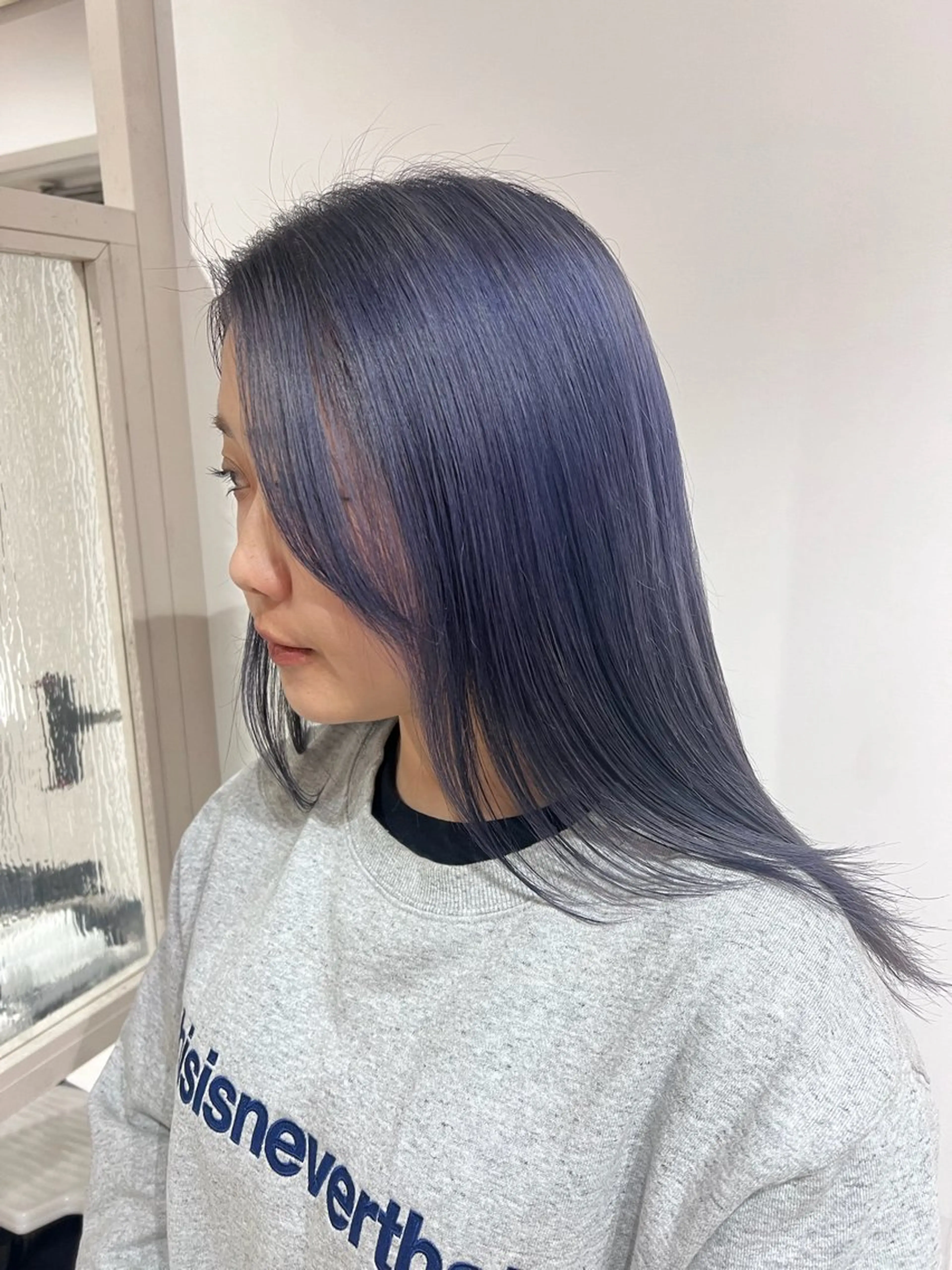 カラー ブルーカラー ラベンダーカラー 瀬戸 杏珠のヘアスタイル
