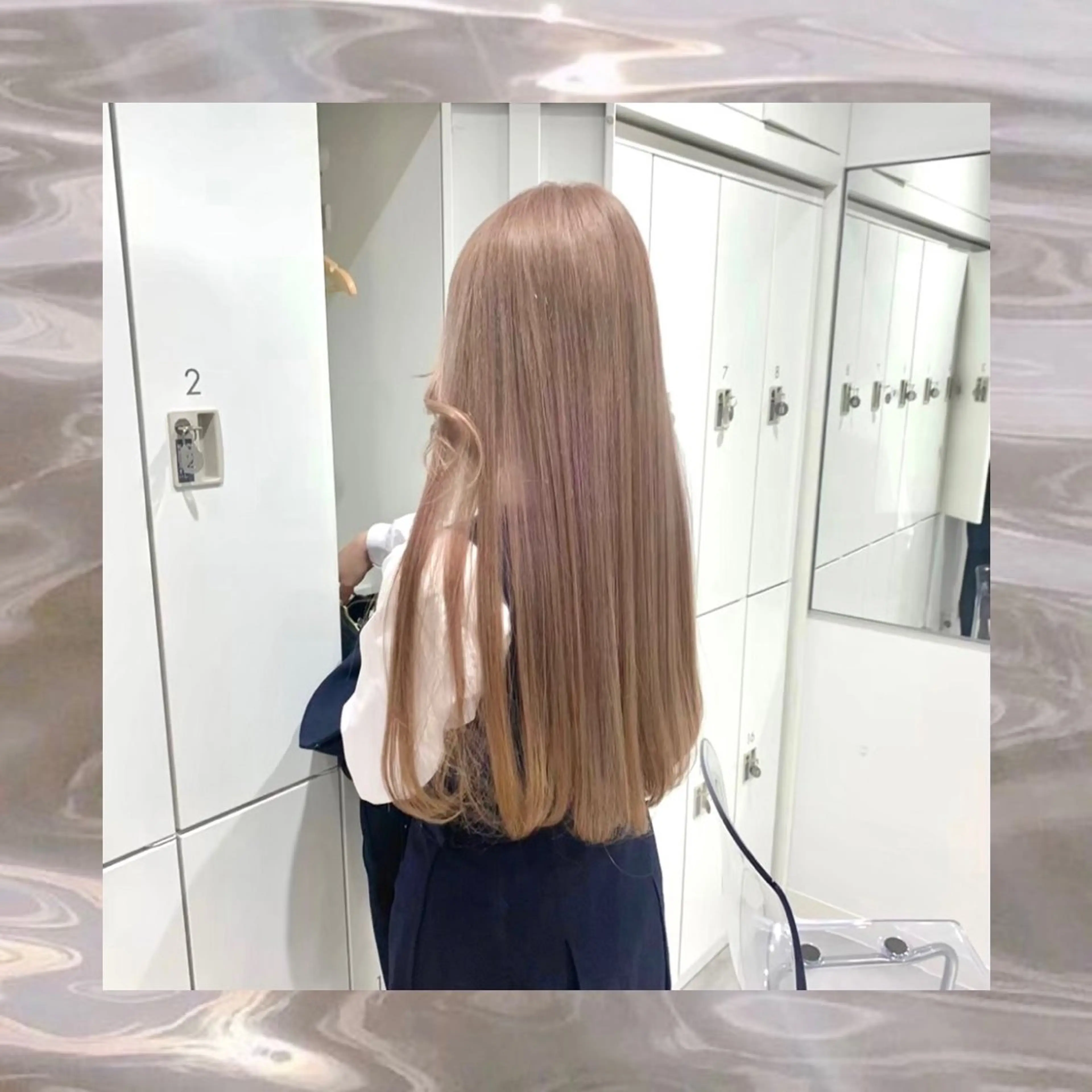 ロング レイヤーカット♡ グレージュ♡YUのヘアスタイル