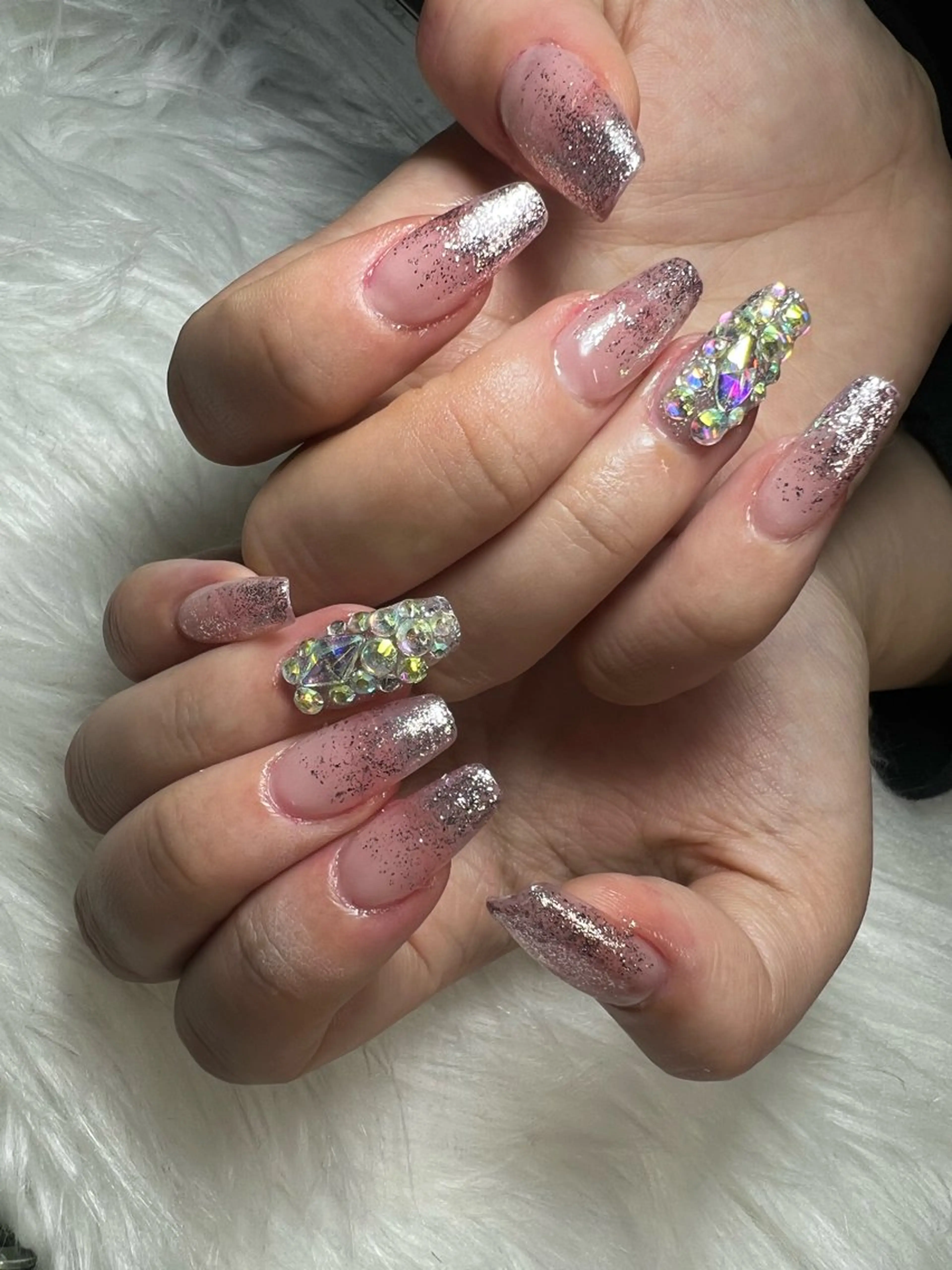 ネイル ラメ(グリッター) ラメグラデーション Ruana Nailのネイルデザイン
