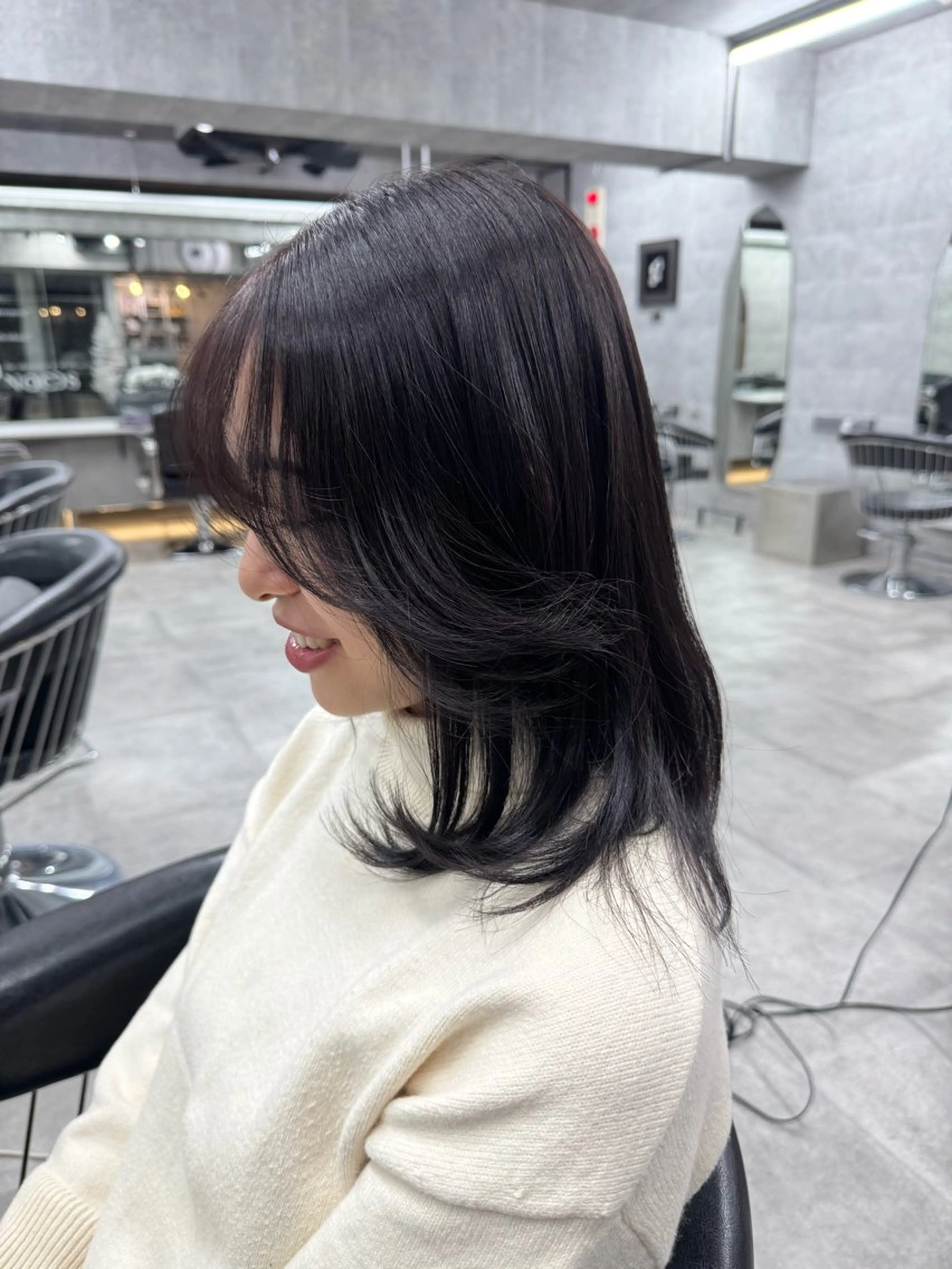 ミディアム カラー カット ヘアカラー あなたのお悩み改善" You"💚❤️💛のヘアスタイル