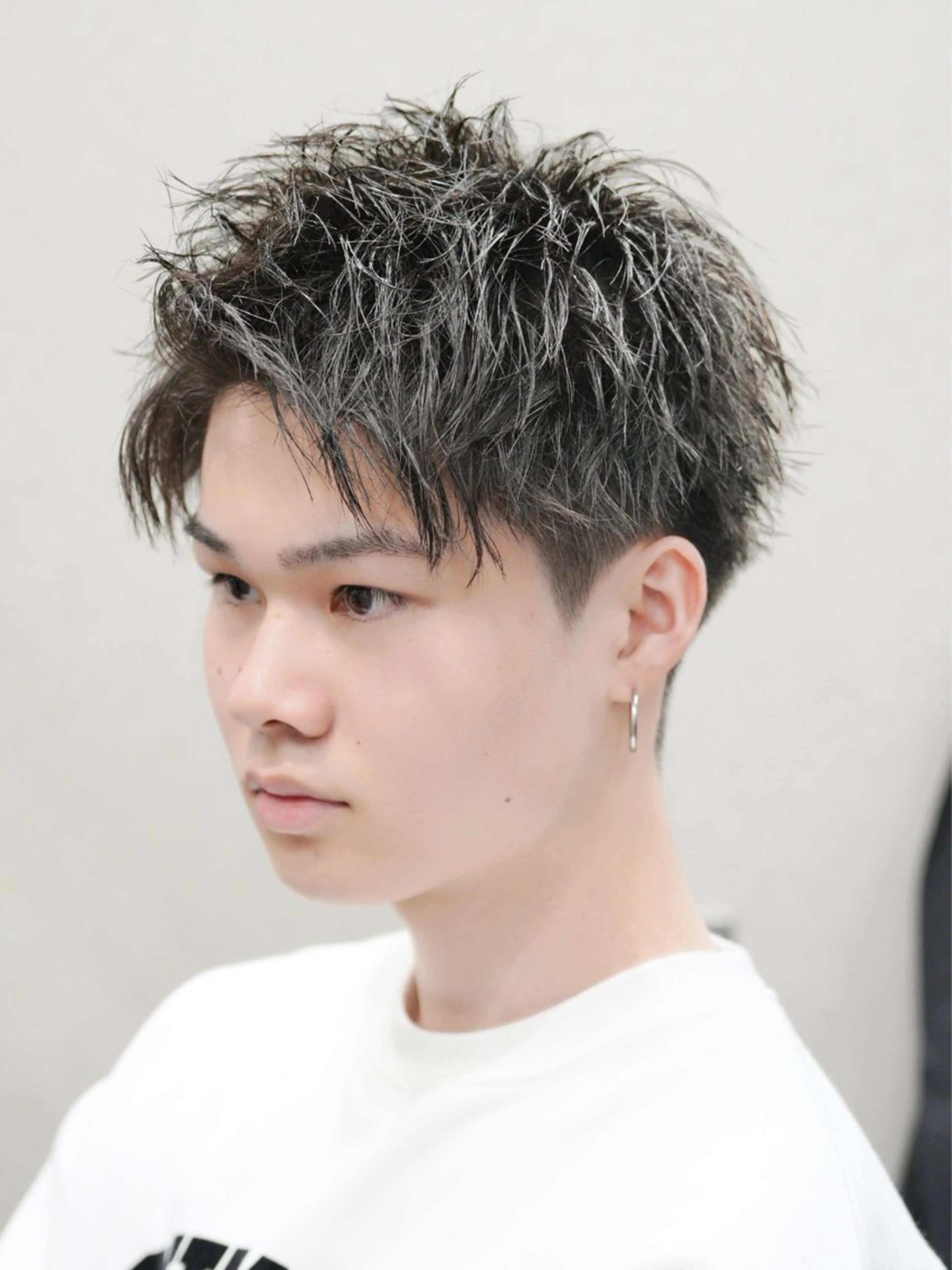 ショート パーマ メンズ メンズパーマ ツイストスパイラルパーマ スパイラルパーマ カット パーマ ヘアセット 山口 孔聖のヘアスタイル