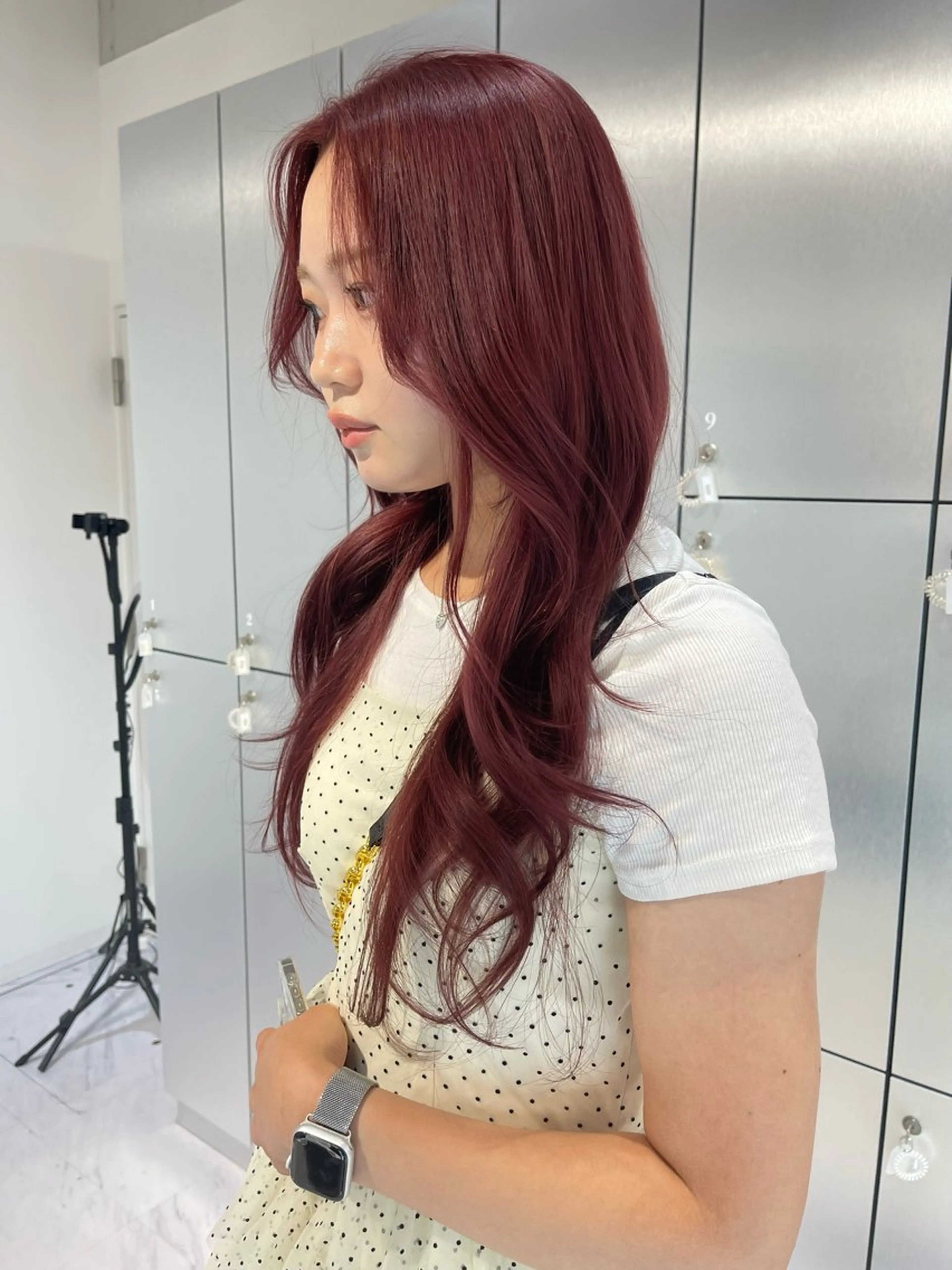 ロング カラー ベージュカラー ブリーチ ケアブリーチ デザインカラー ダブルカラー ヘアカラー トリートメント 宮崎　達也 ミルクティーベージュのヘアスタイル