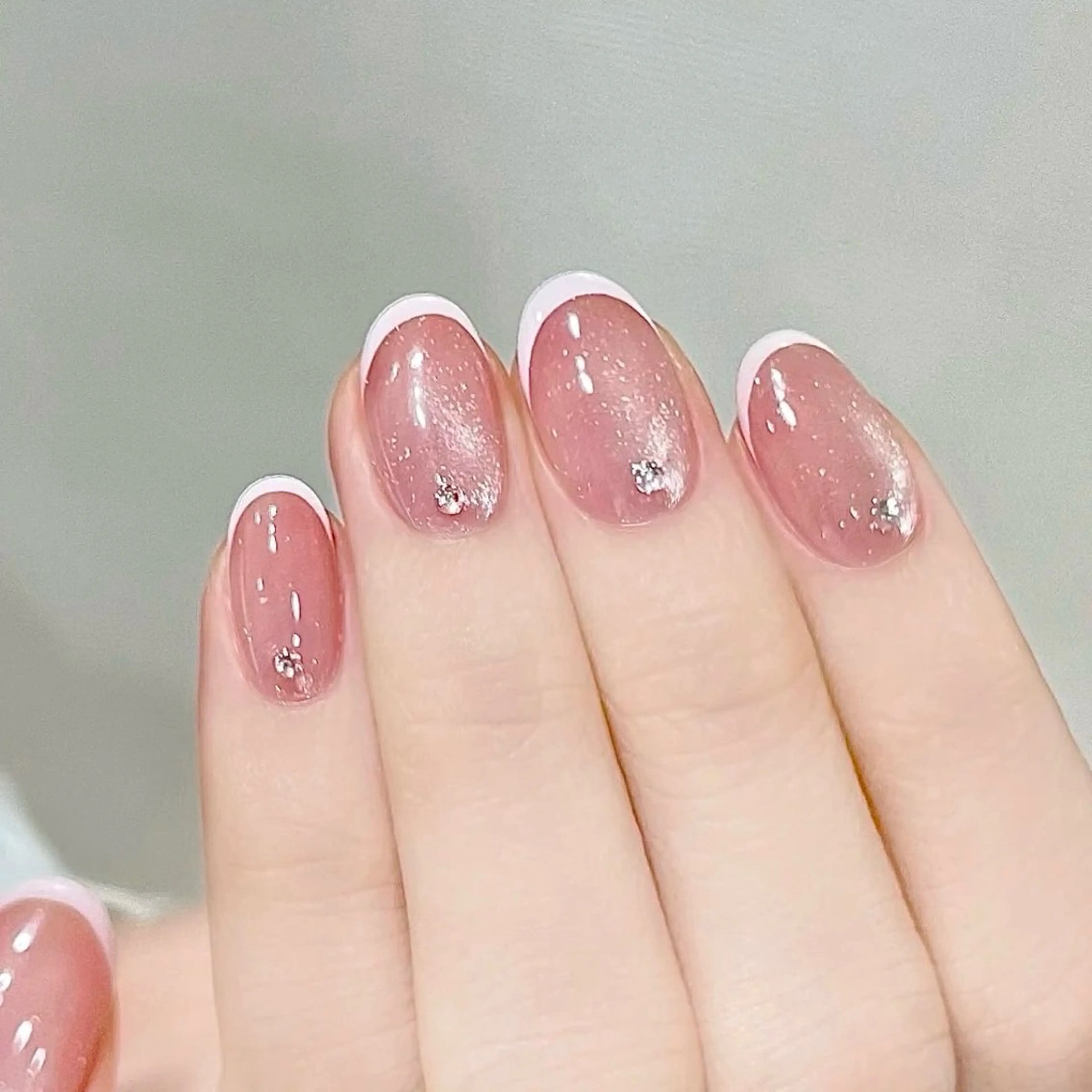 ネイル フレンチネイル マグネットネイル ストーンネイル NAIL by STARry所属・スズキ ミクのネイルデザイン