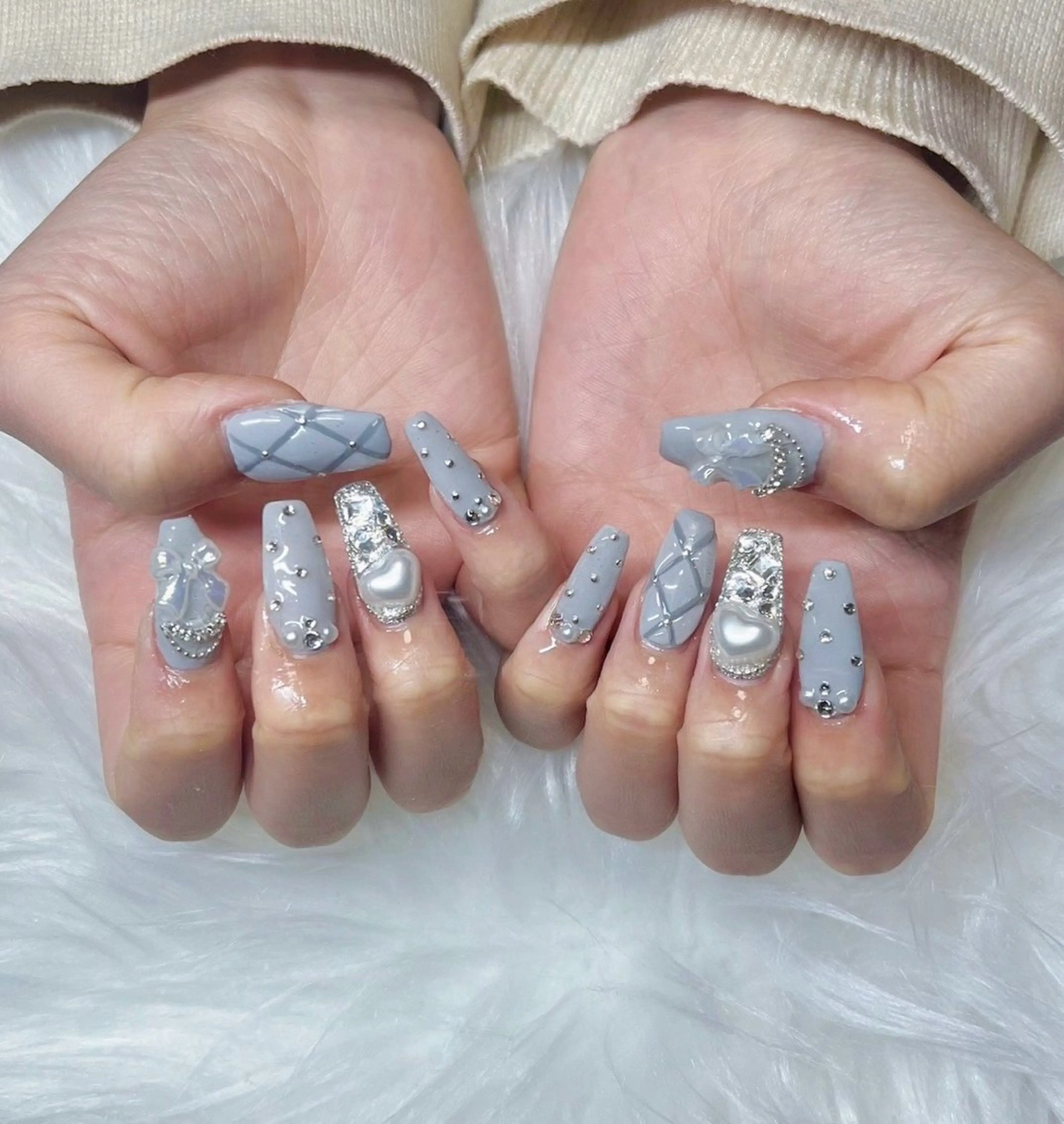 ネイル キラキラネイル ハンドネイル CHARME 〔RINA〕のネイルデザイン
