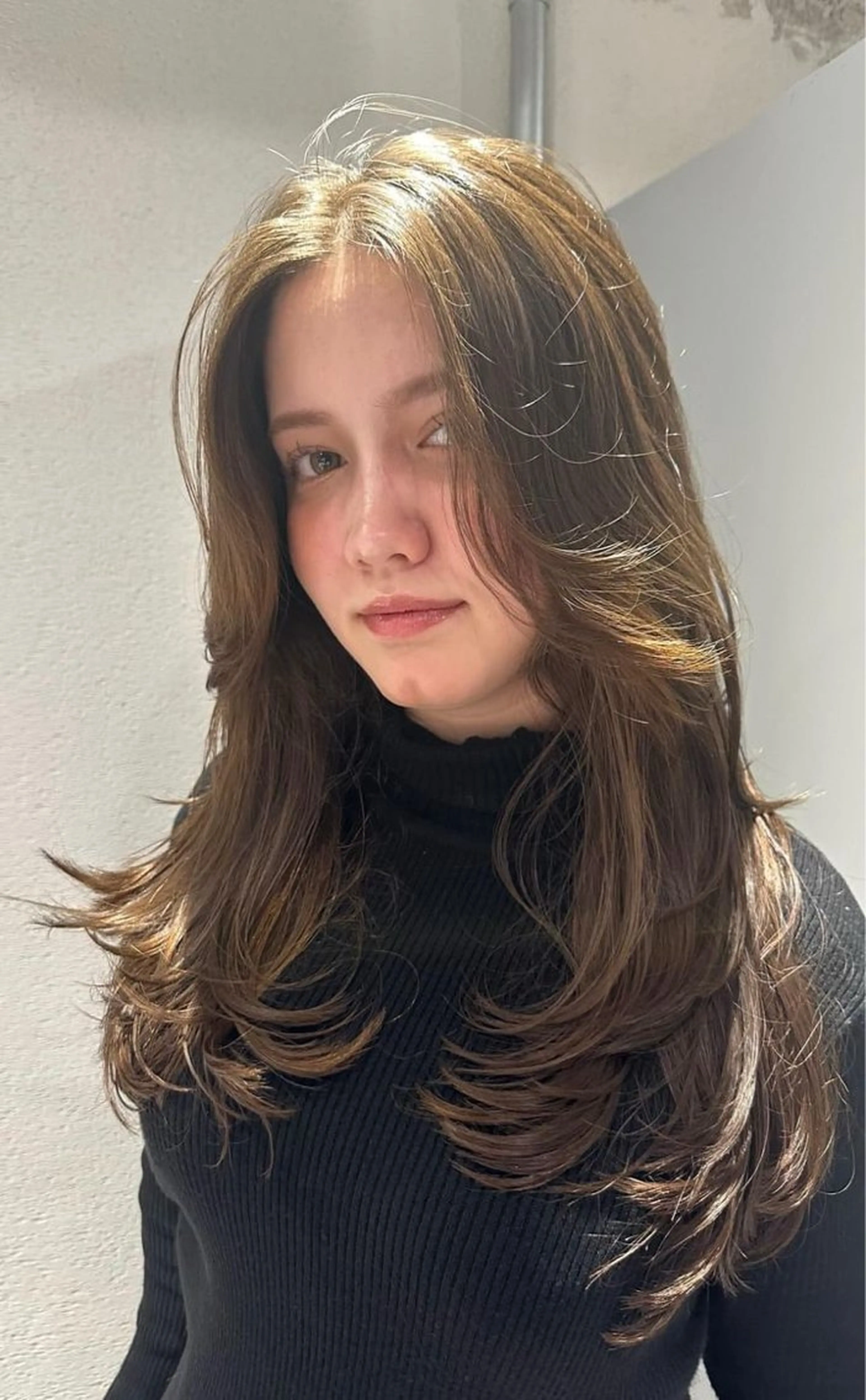 セミロング カラー カット ヘアカラー トリートメント 海外風 レイヤー 💠MIKUのヘアスタイル