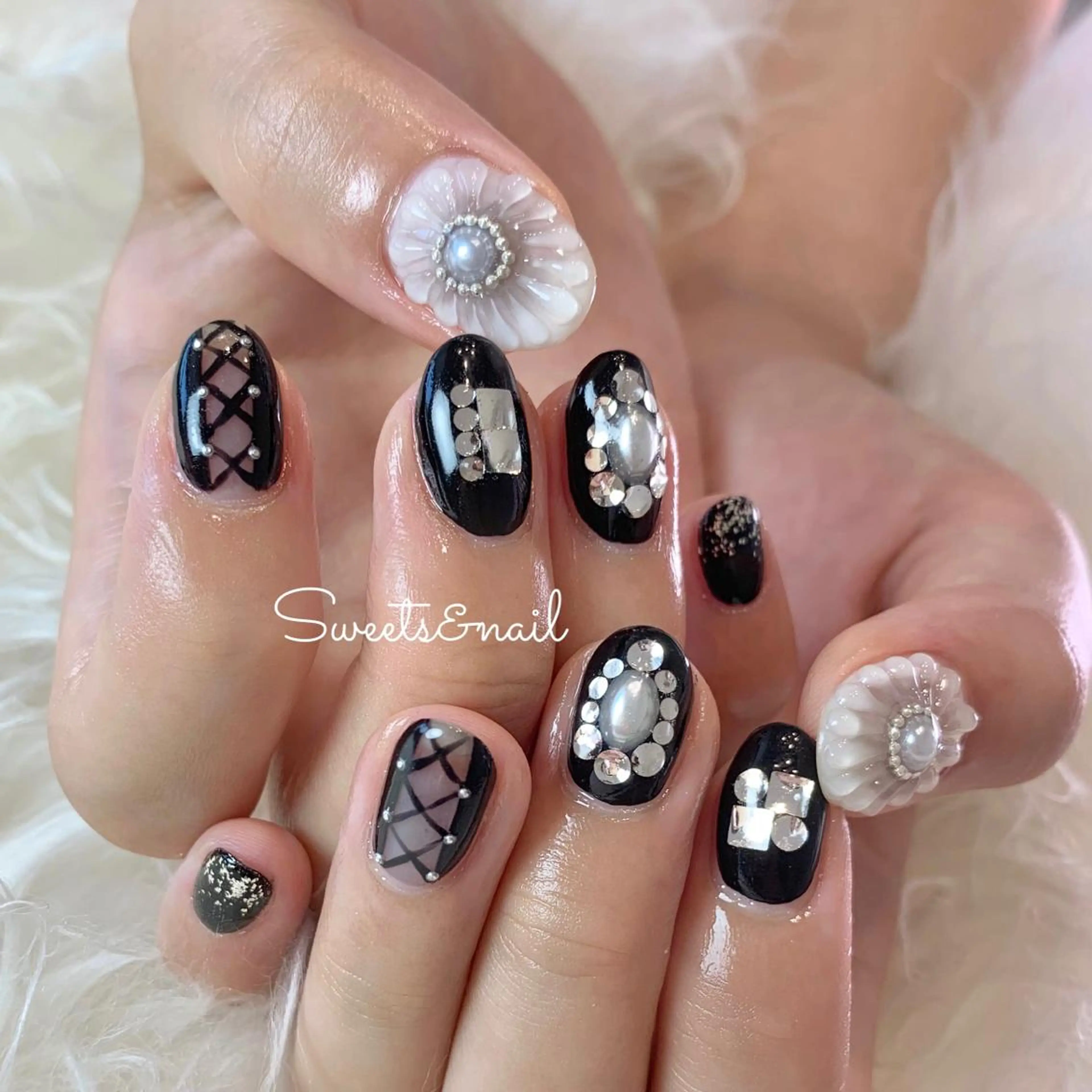 ネイル ガーリー Sweets &nailのネイルデザイン