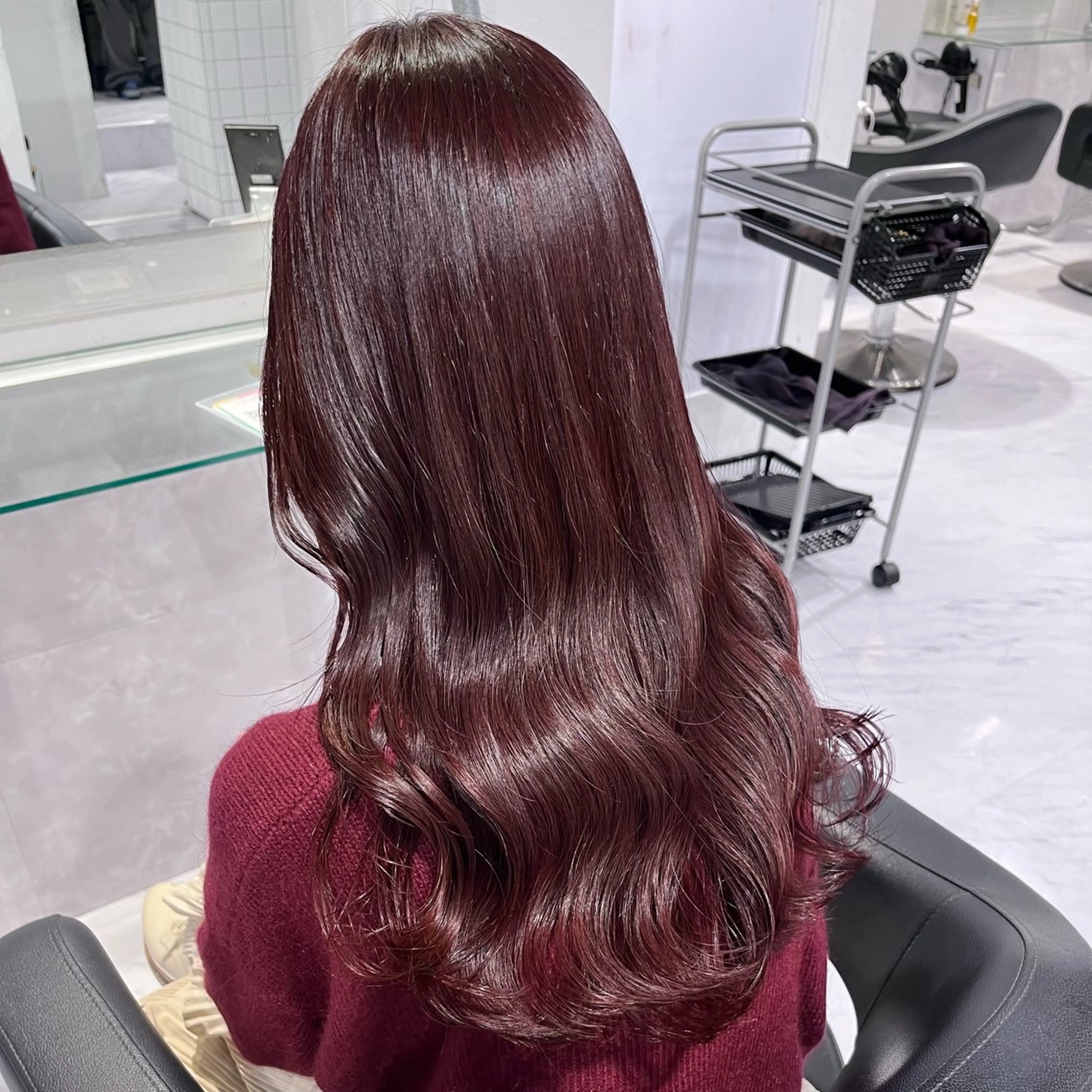 ロング ヘアカラー トリートメント 🫧うる艶トレンド 🫧透明感カラーのヘアスタイル