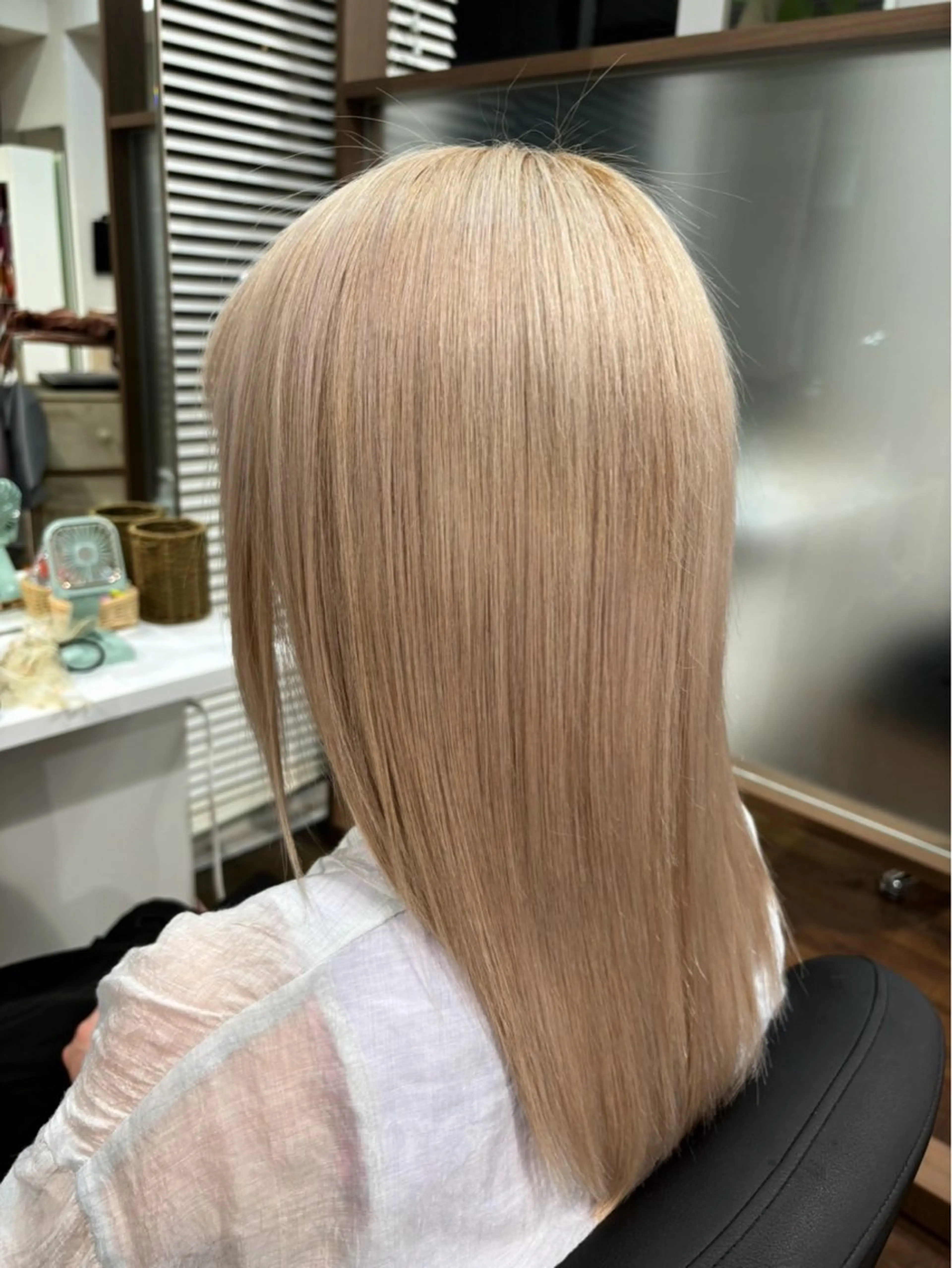 セミロング カラー ブロンド トリートメント ヘアカラー hair&make luxiel所属・縮毛矯正急募 /葛西/ Rikiのヘアスタイル