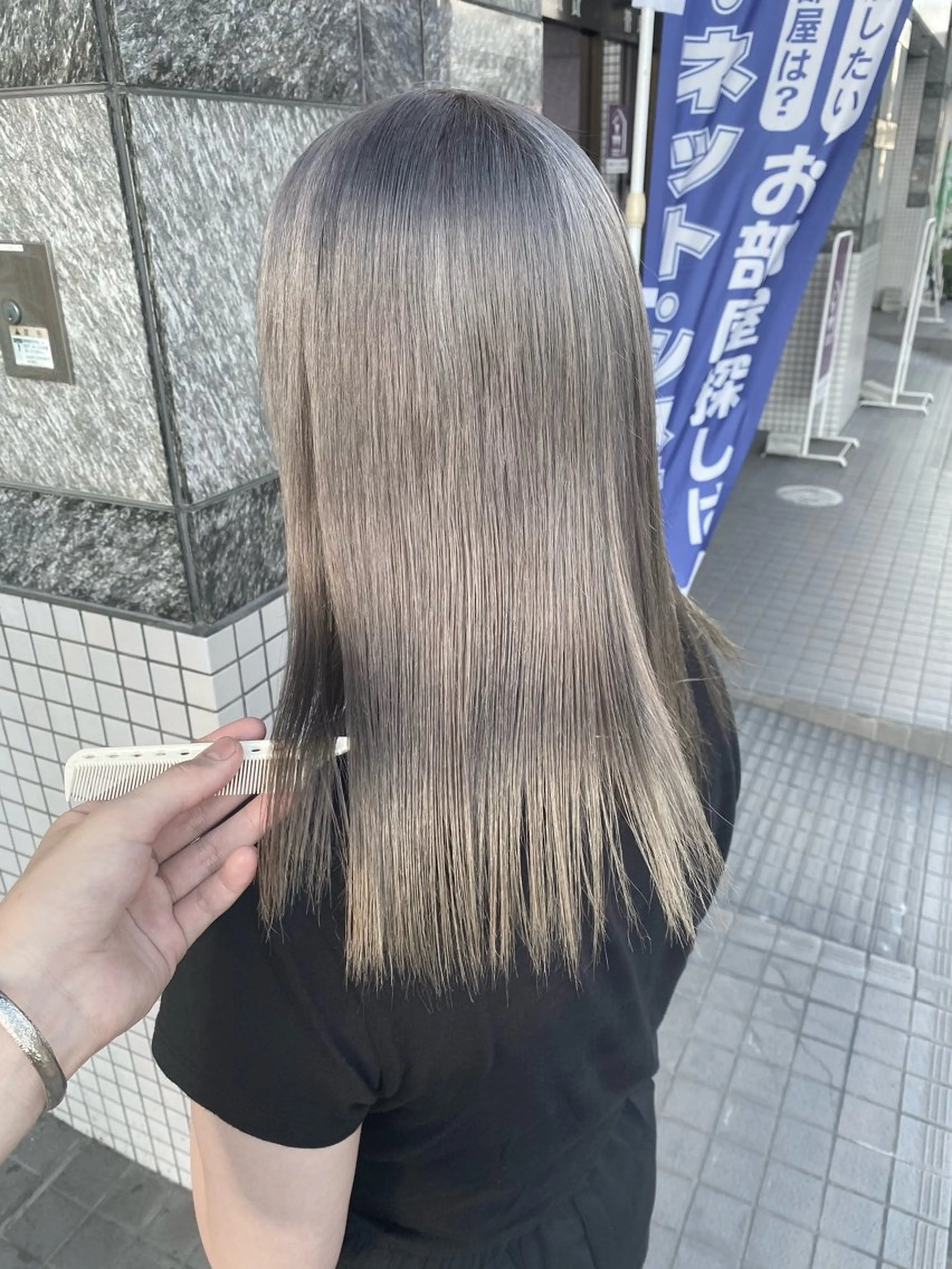 ミディアム _WHITE難波店[アンダーバーホワイト]所属・難波/艶カラー/ 韓国風/中村嘉秀のヘアスタイル