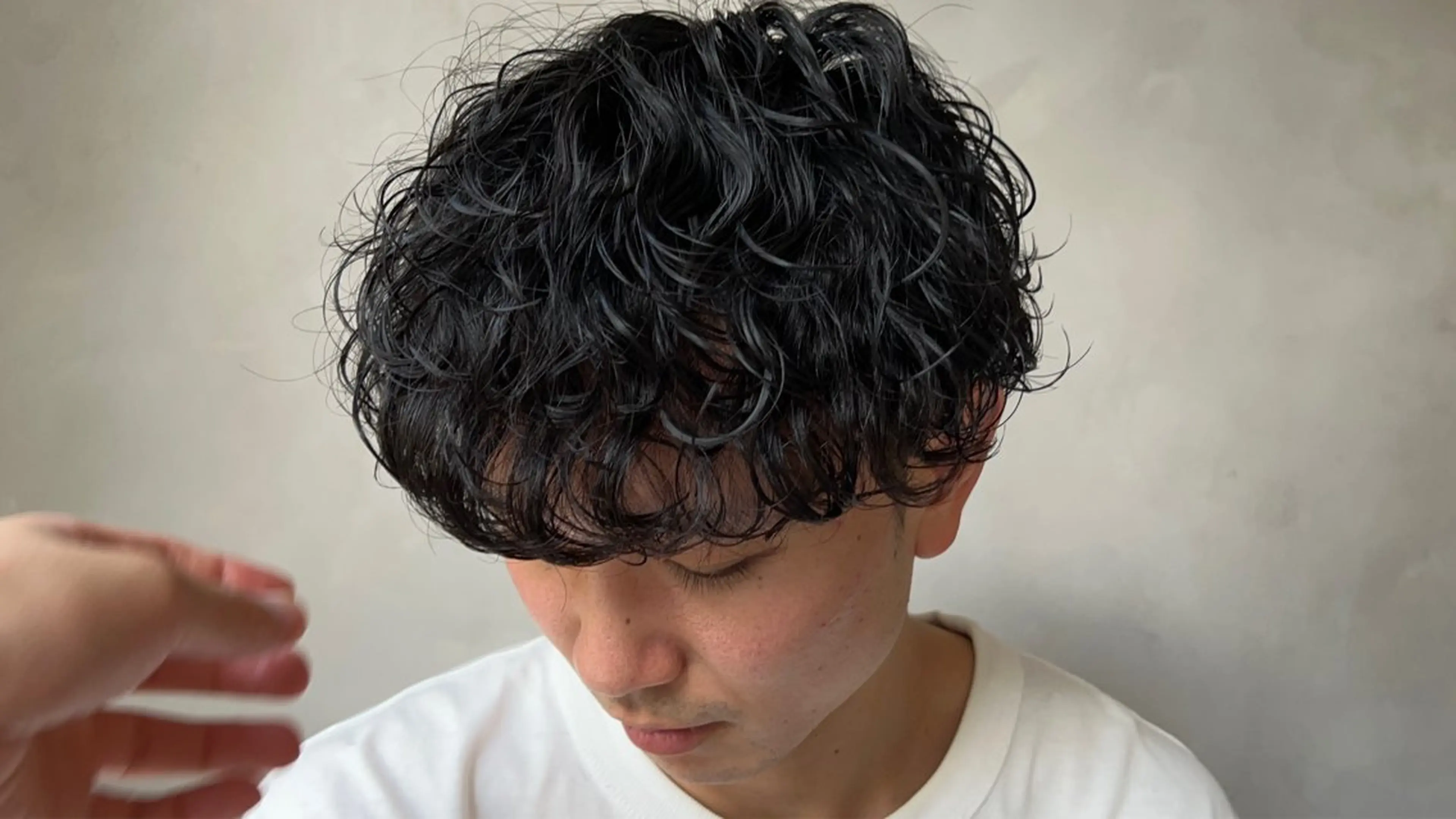 メンズ メンズパーマ 波巻きパーマ 可児 令路のヘアスタイル