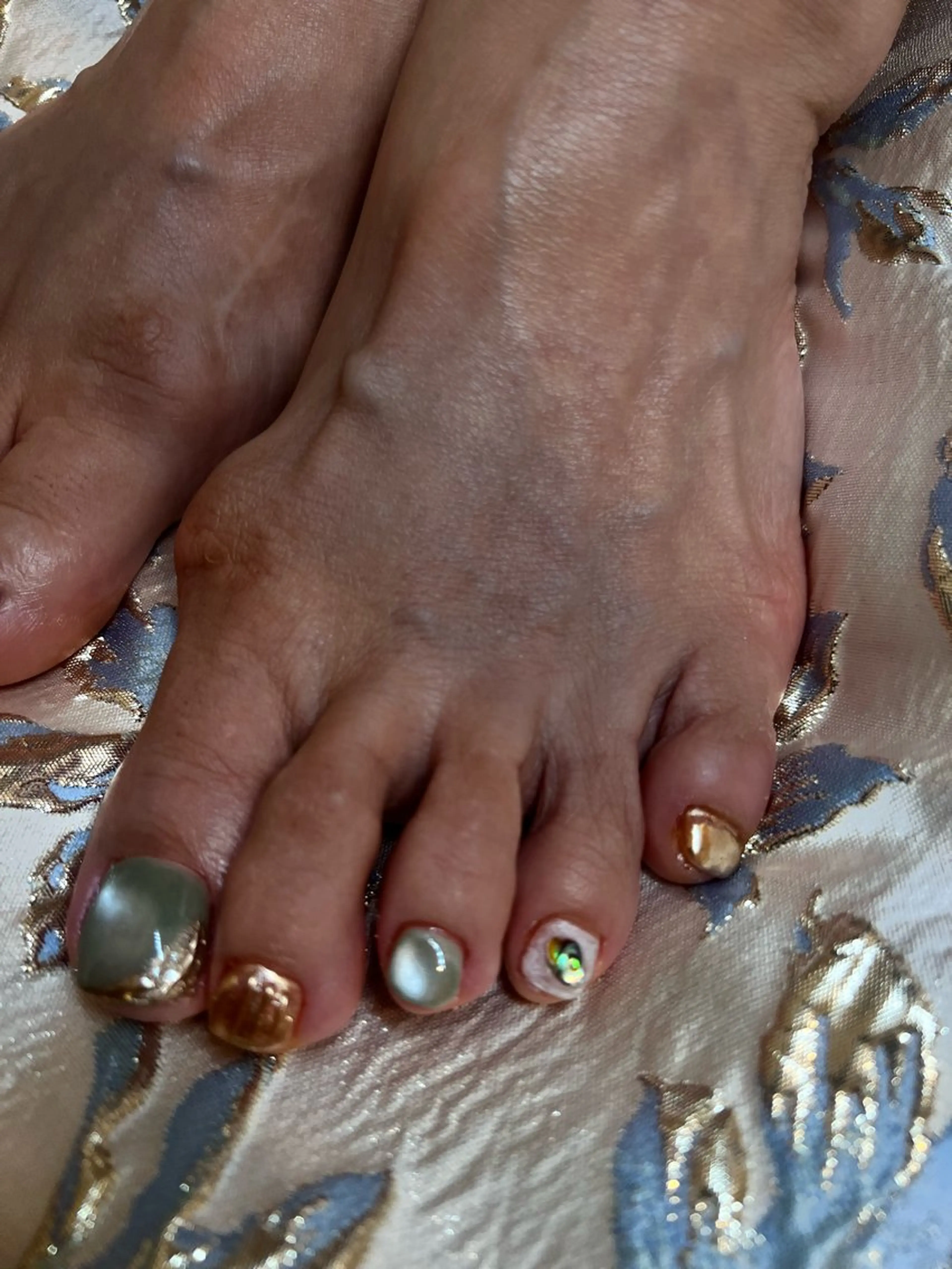 ネイル 金 柚嬉のネイルデザイン