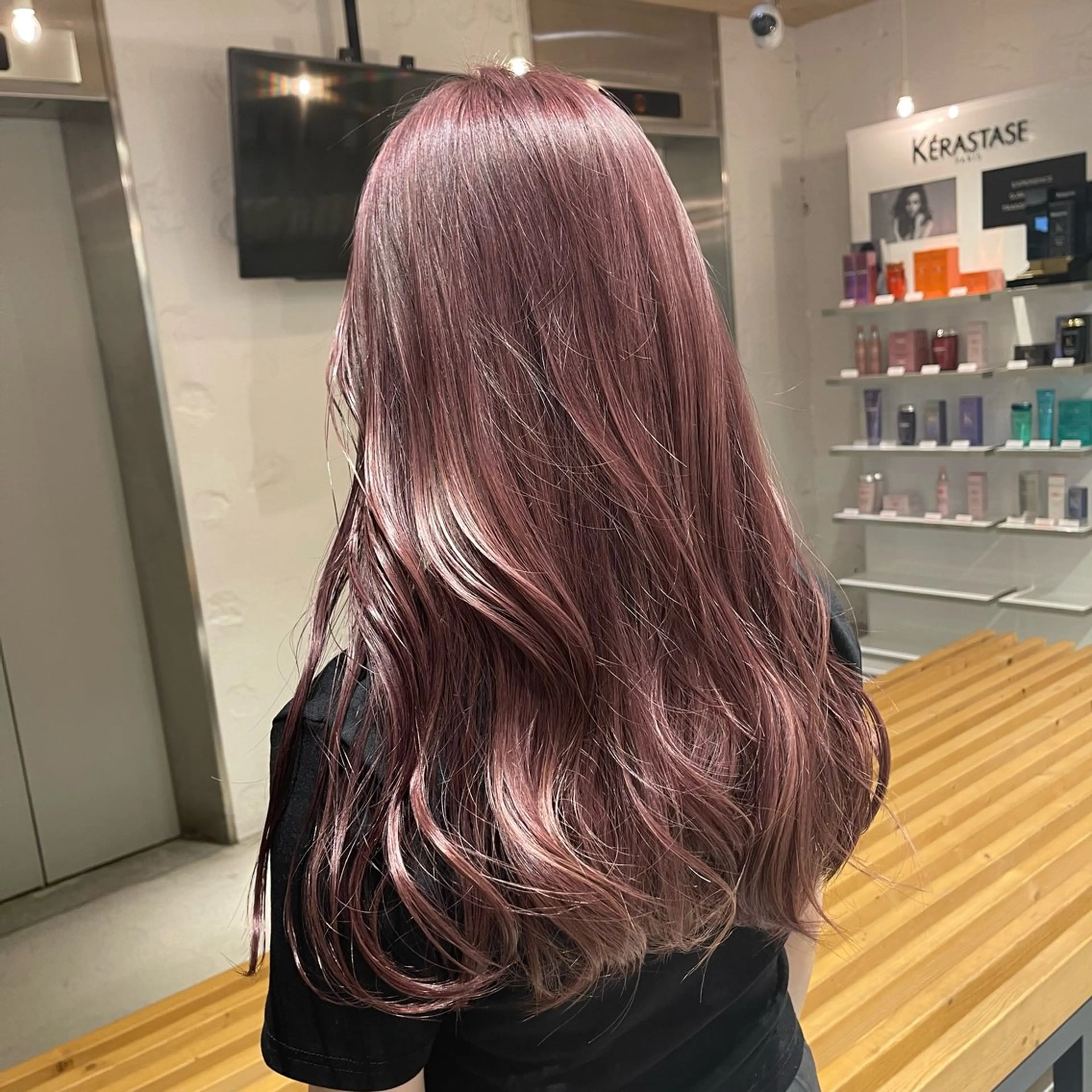 ロング カラー ヘアカラー トリートメント lunty miichiのヘアスタイル