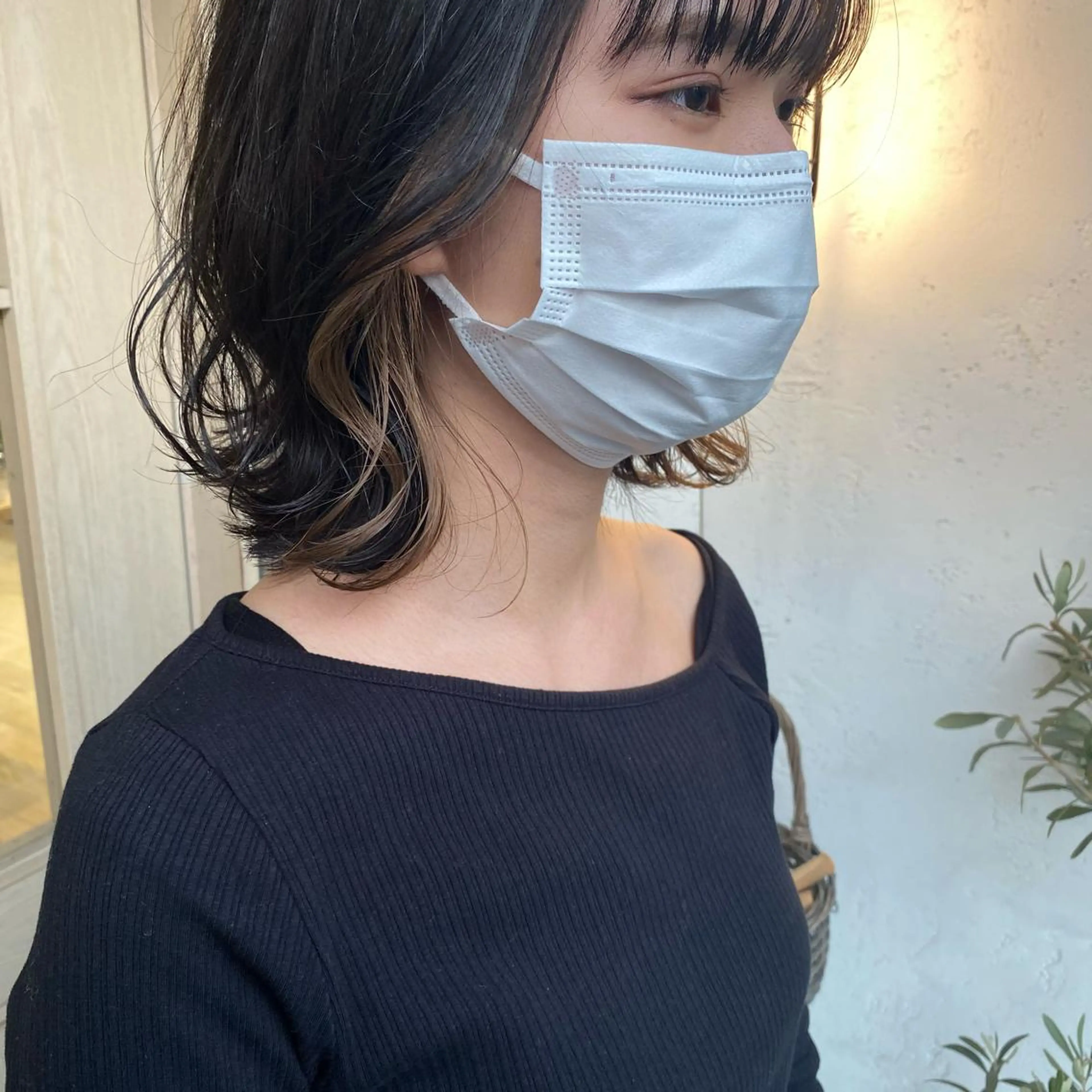 カラー ブリーチ カット ヘアカラー トリートメント HANA ROCCO3rdのヘアスタイル