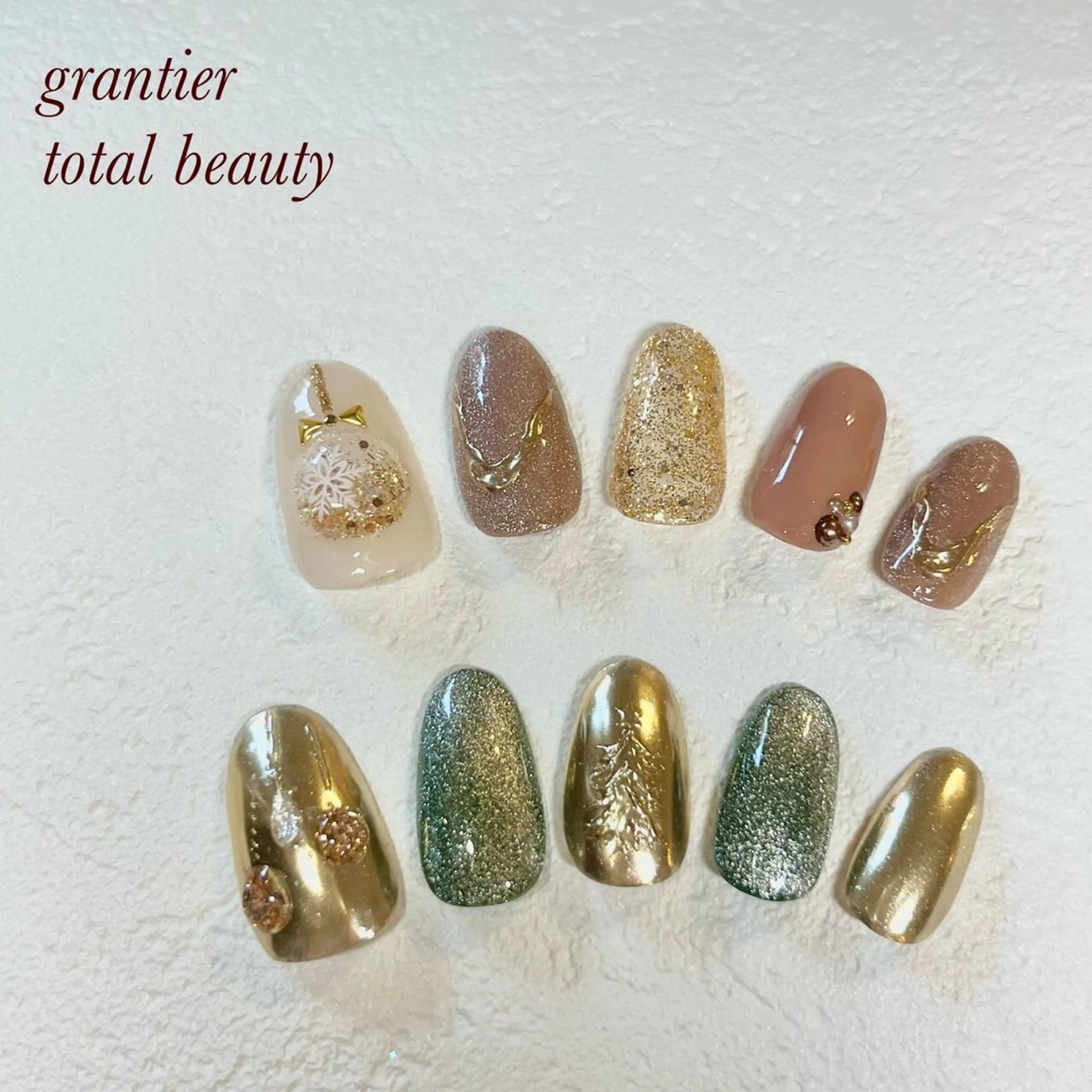 ネイル アートネイル ゴージャス キラキラネイル ミラーネイル 冬ネイル ハンドネイル grantier beautyのネイルデザイン