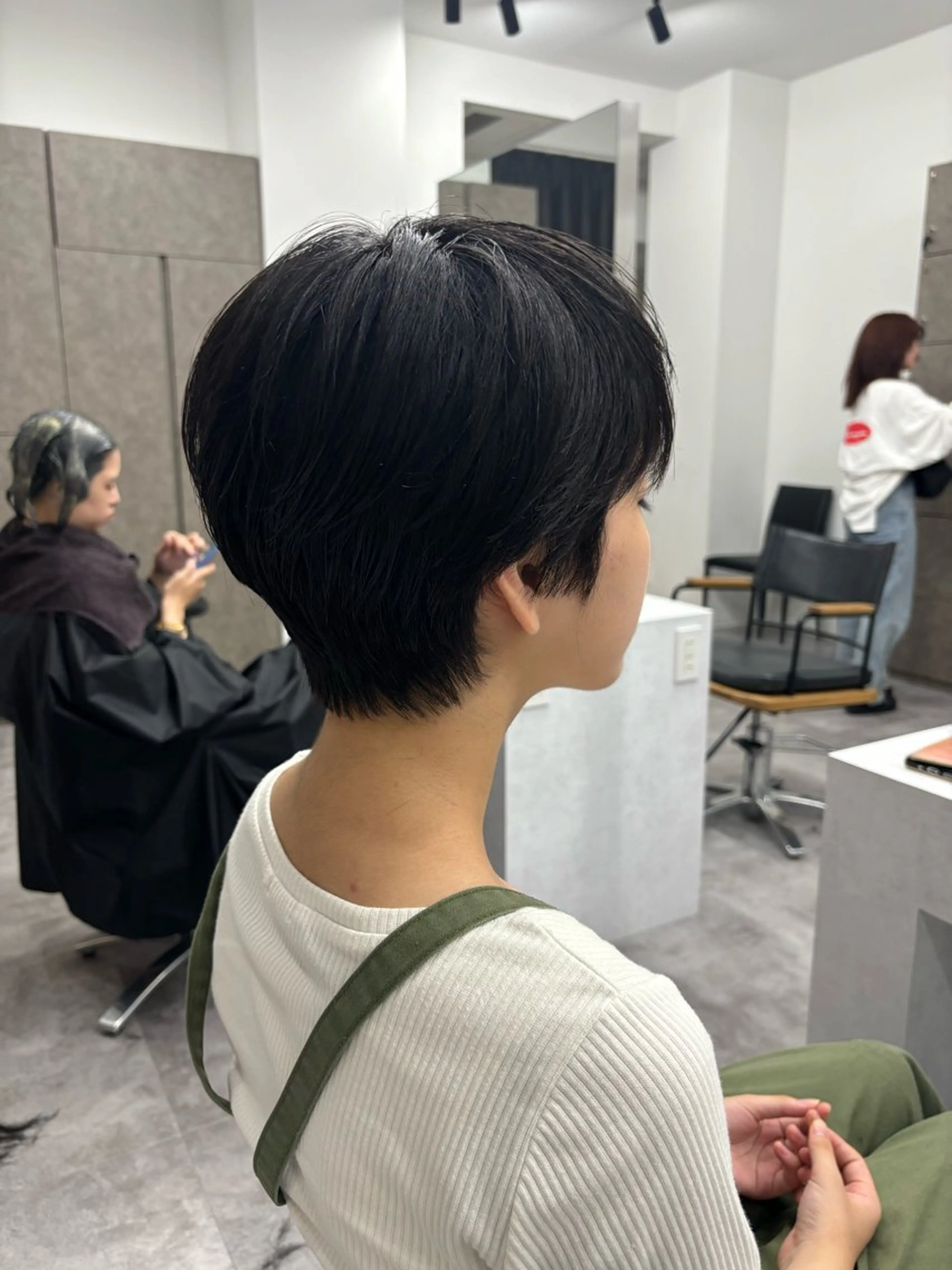 ショート カラー パーマ ヘアアレンジ マエダ アズミ🌱のヘアスタイル