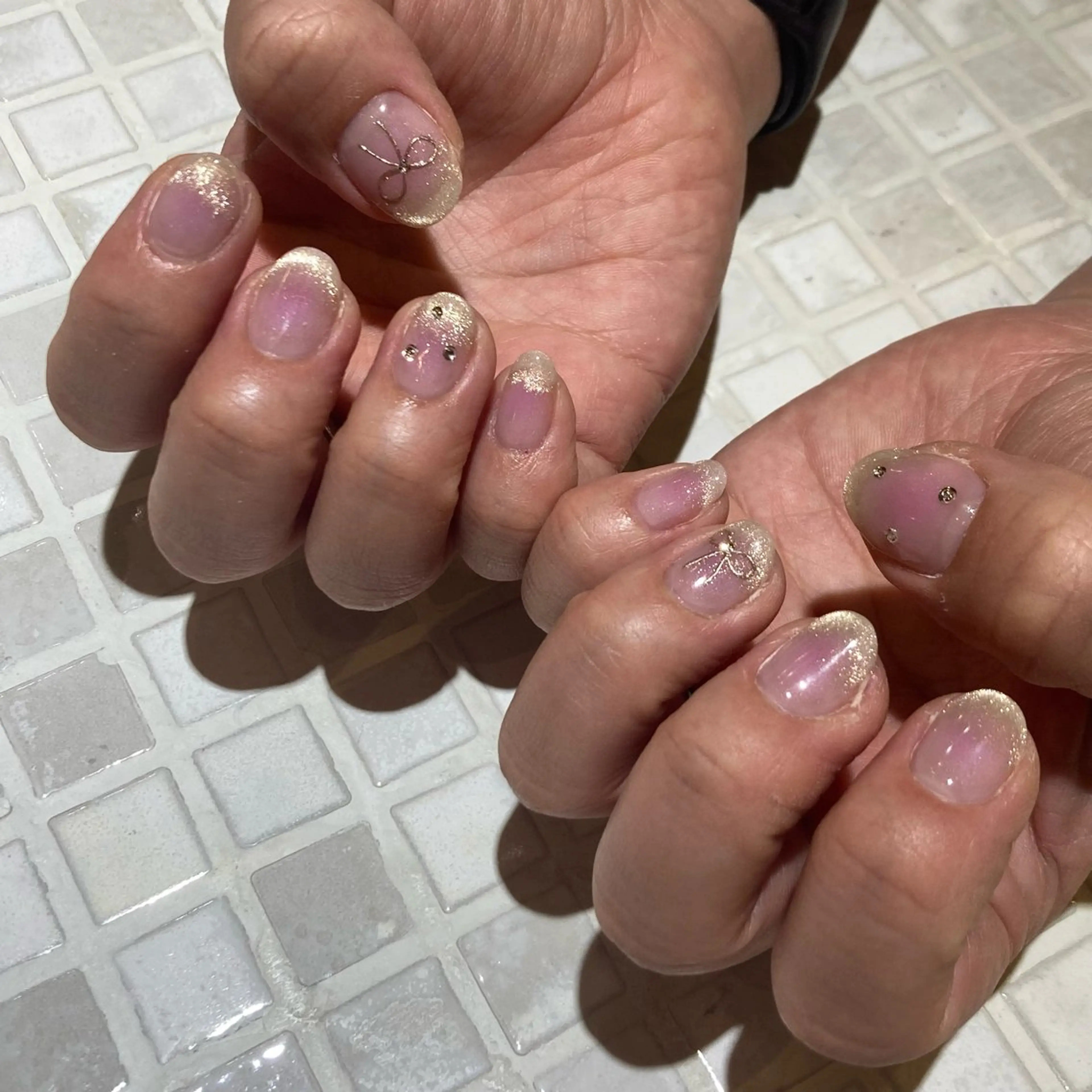 ネイル Aloha  Luana HIKAWASANDOU所属・AlohaLuana 🌺 naoのネイルデザイン