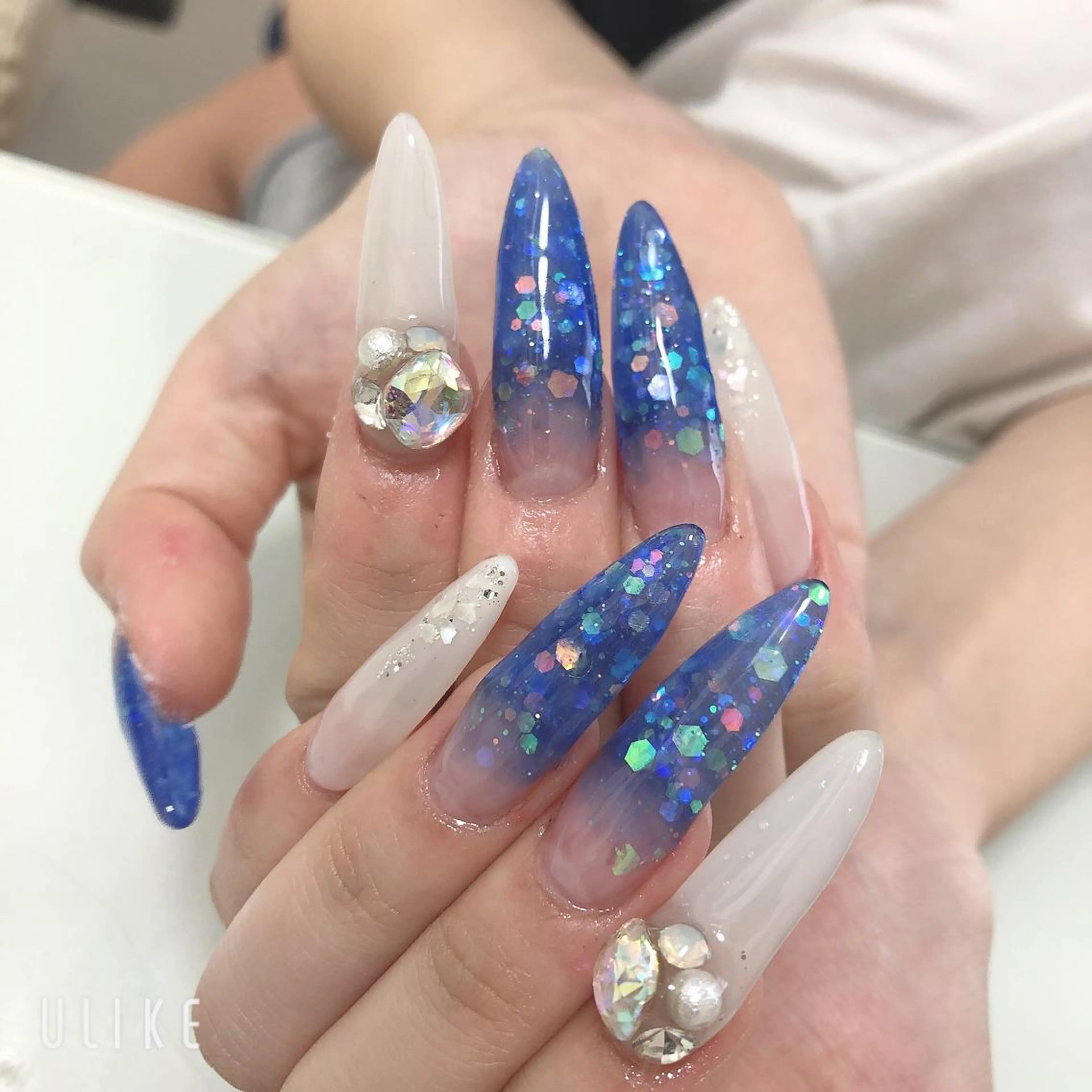 ネイル アートネイル ジェルネイル スカルプネイル Azulsou 廣川愛のネイルデザイン