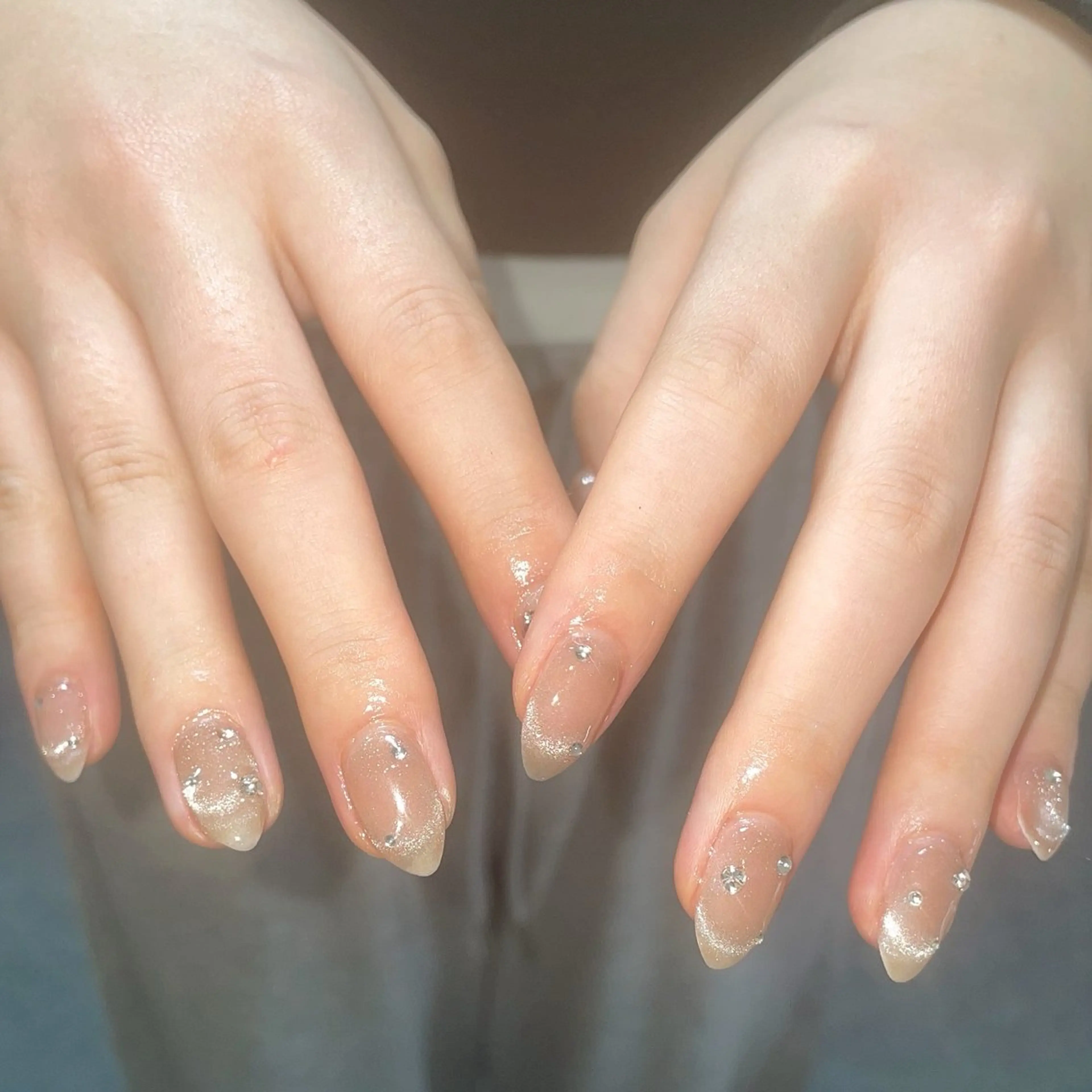 ネイル フレンチネイル キラキラネイル マグネットネイル マグネットフレンチ オフィスネイル ハンドネイル ハンドケア 🎀NAIL🎀 AI🪄︎︎◝✩のネイルデザイン