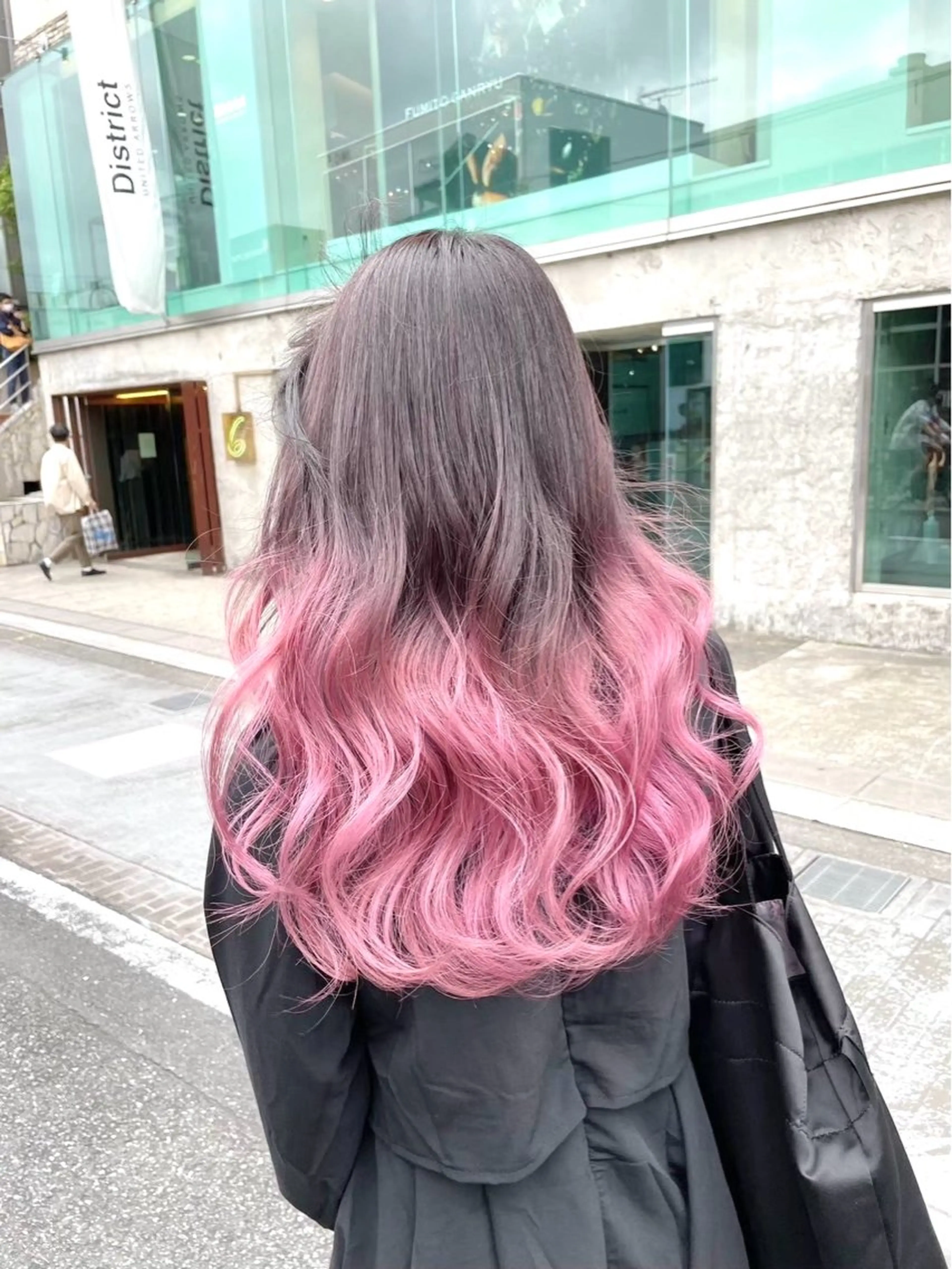ロング カラー Riko🐰💗 ／本厚木のヘアスタイル