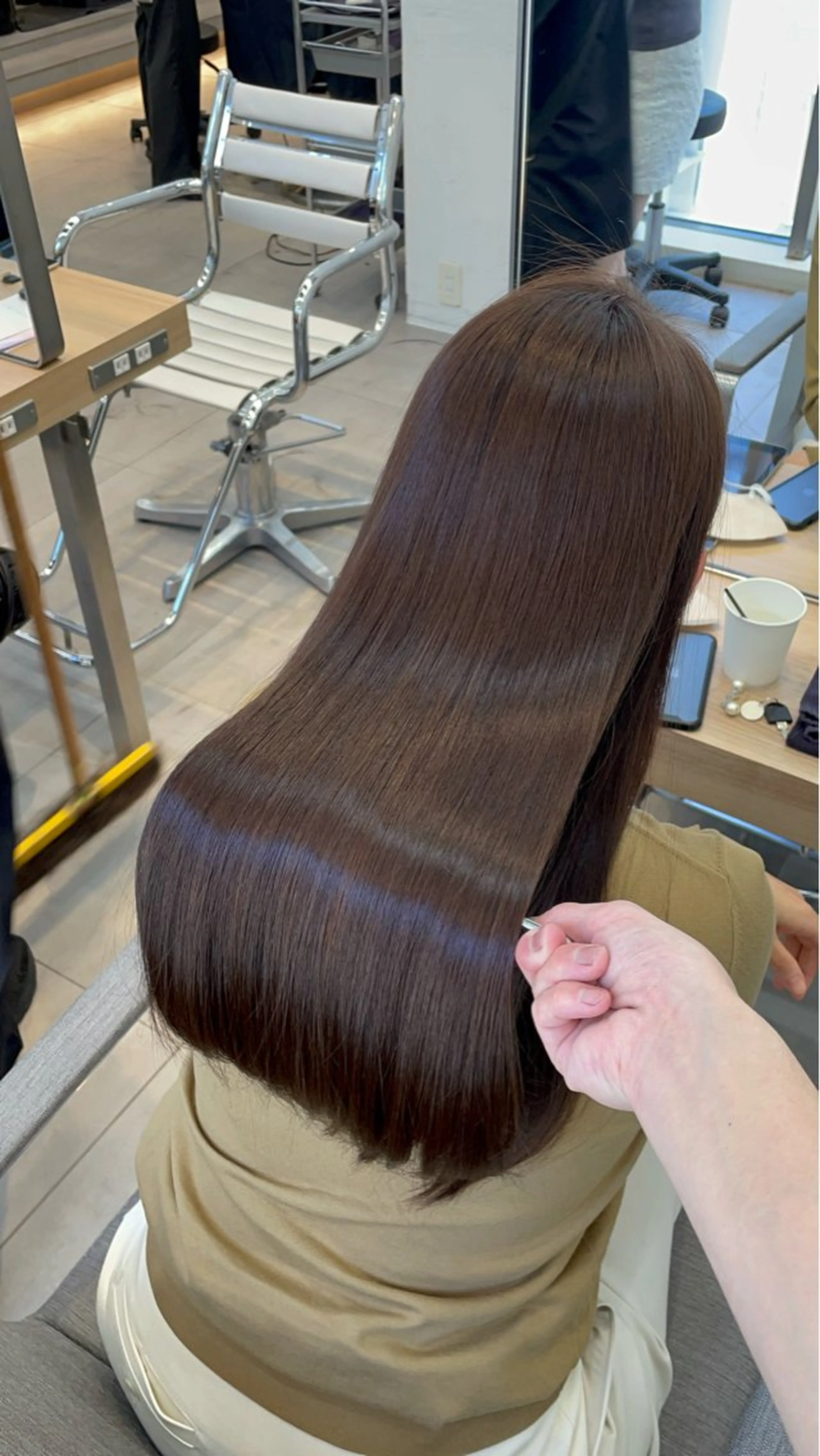 ロング パーマ カット 縮毛矯正 トリートメント ヘッドスパ ✨髪質改善✨美髪 矯正🫧小泉のヘアスタイル