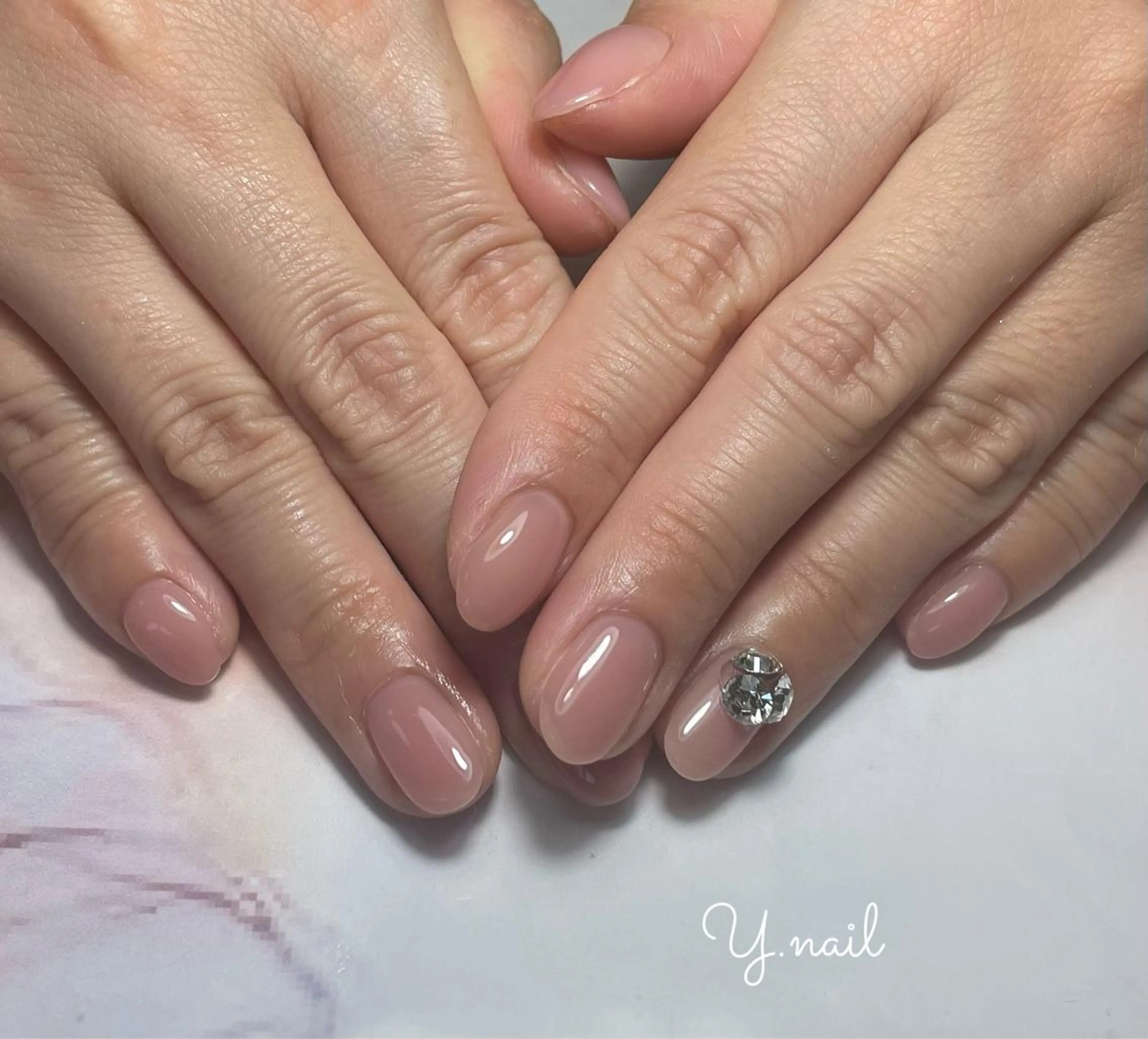 ネイル ストーンネイル Feliz所属・Feliz 楽しいネイルサロンのネイルデザイン