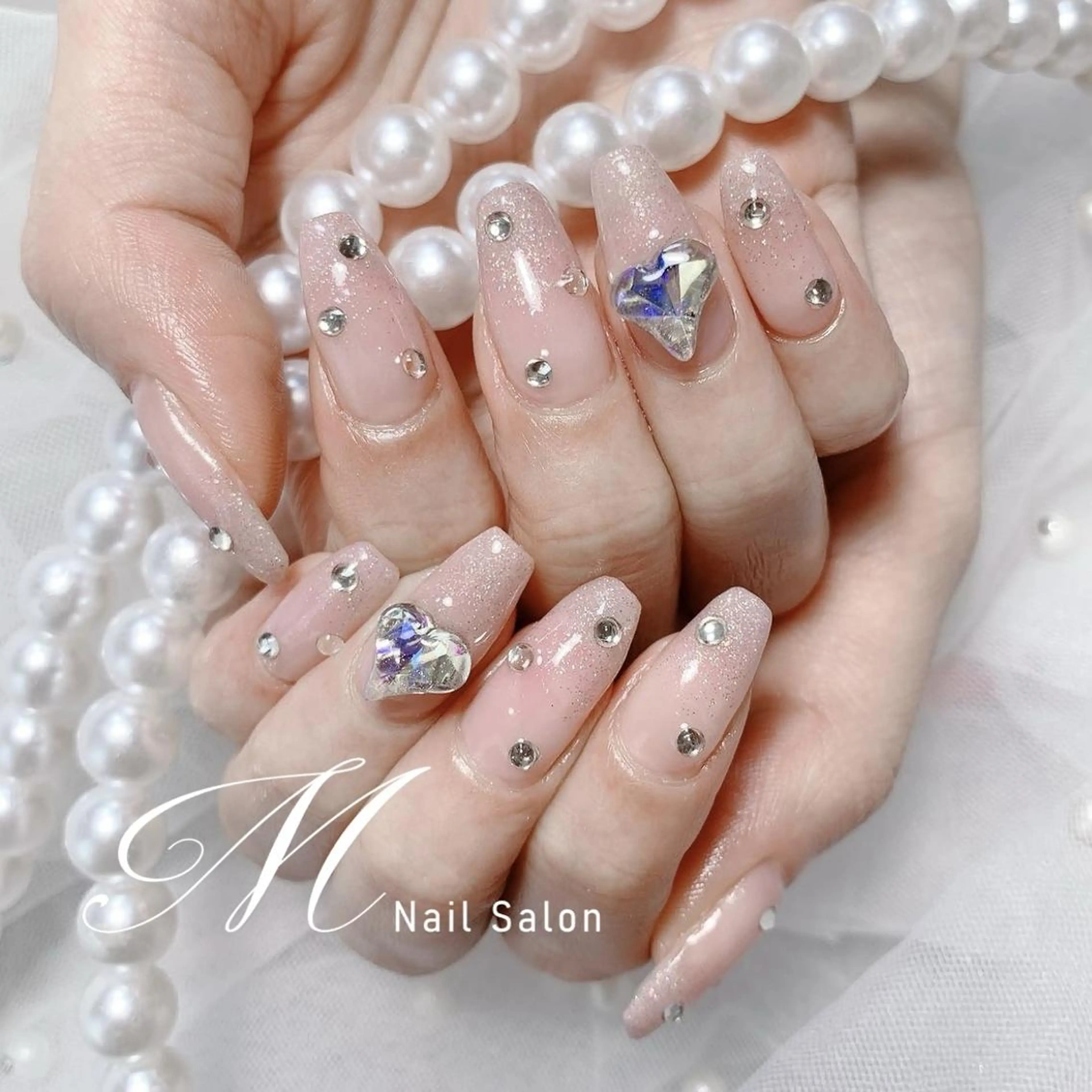 ネイル MNailパラ取扱店 🦋キャンペーン中✨のネイルデザイン